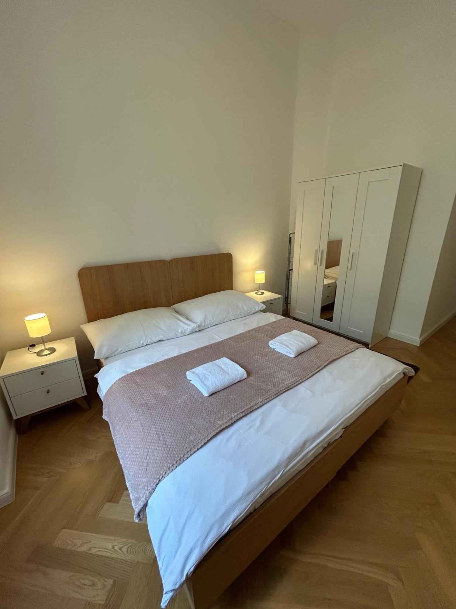 Aparthotel Rasinovo Nabrezi - Riverside Praga