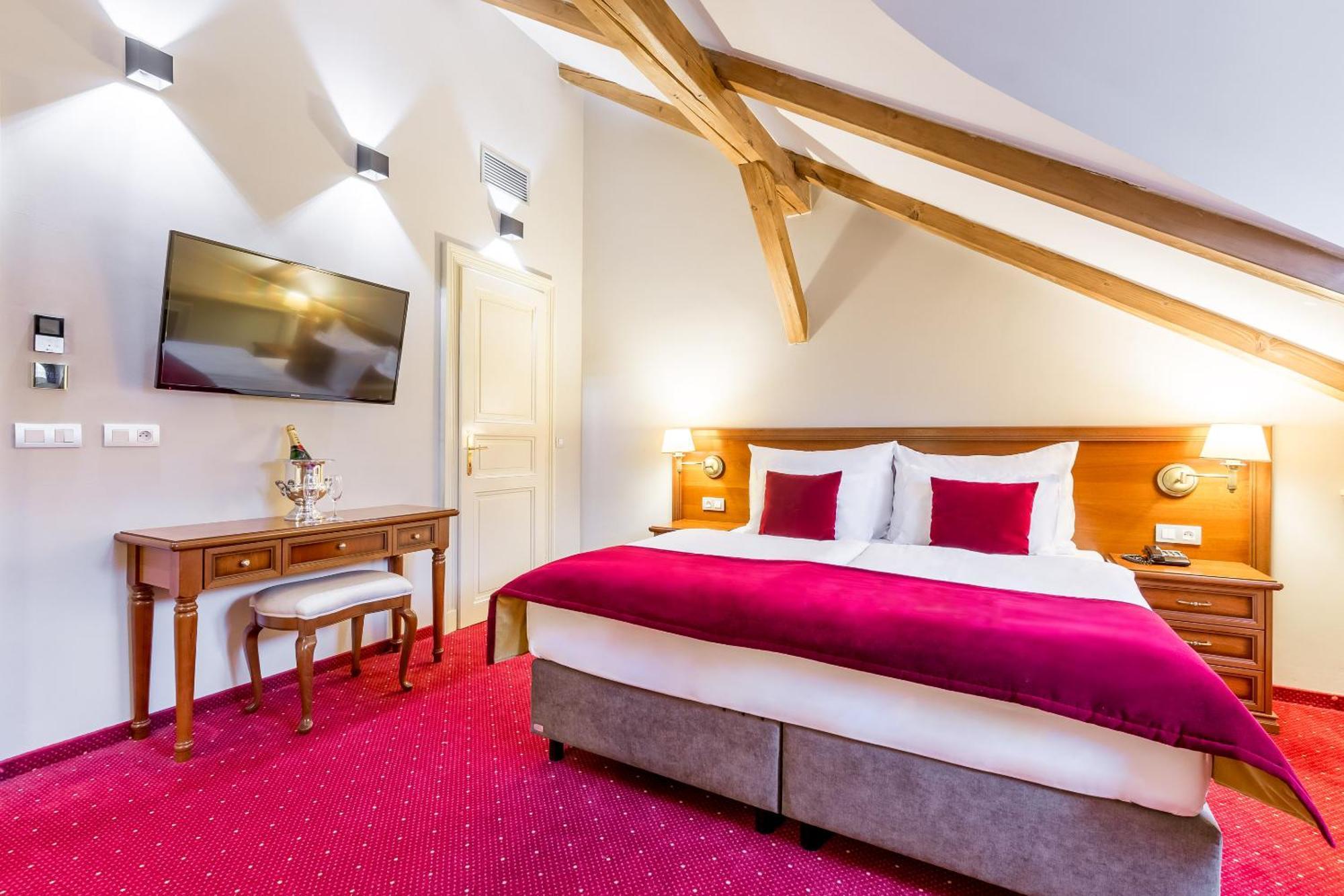 Caruso Old Town Hotel 4*
