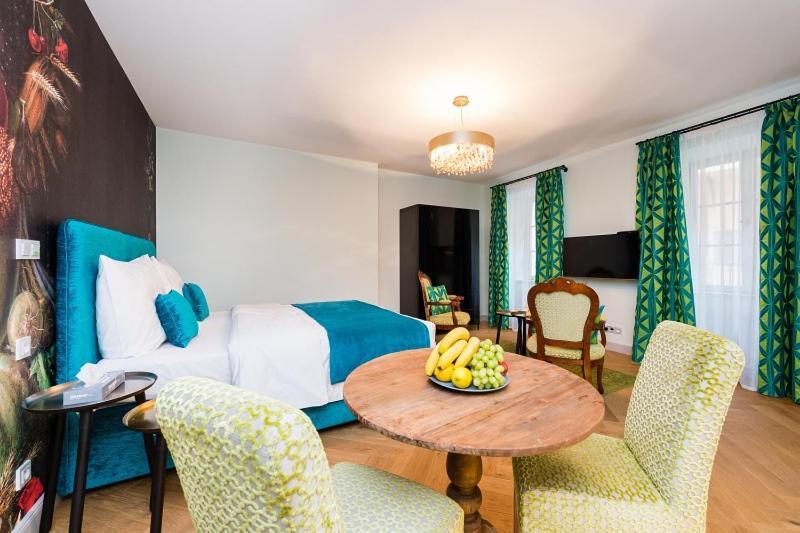 Old Royal Post Boutique & Premium Hotel