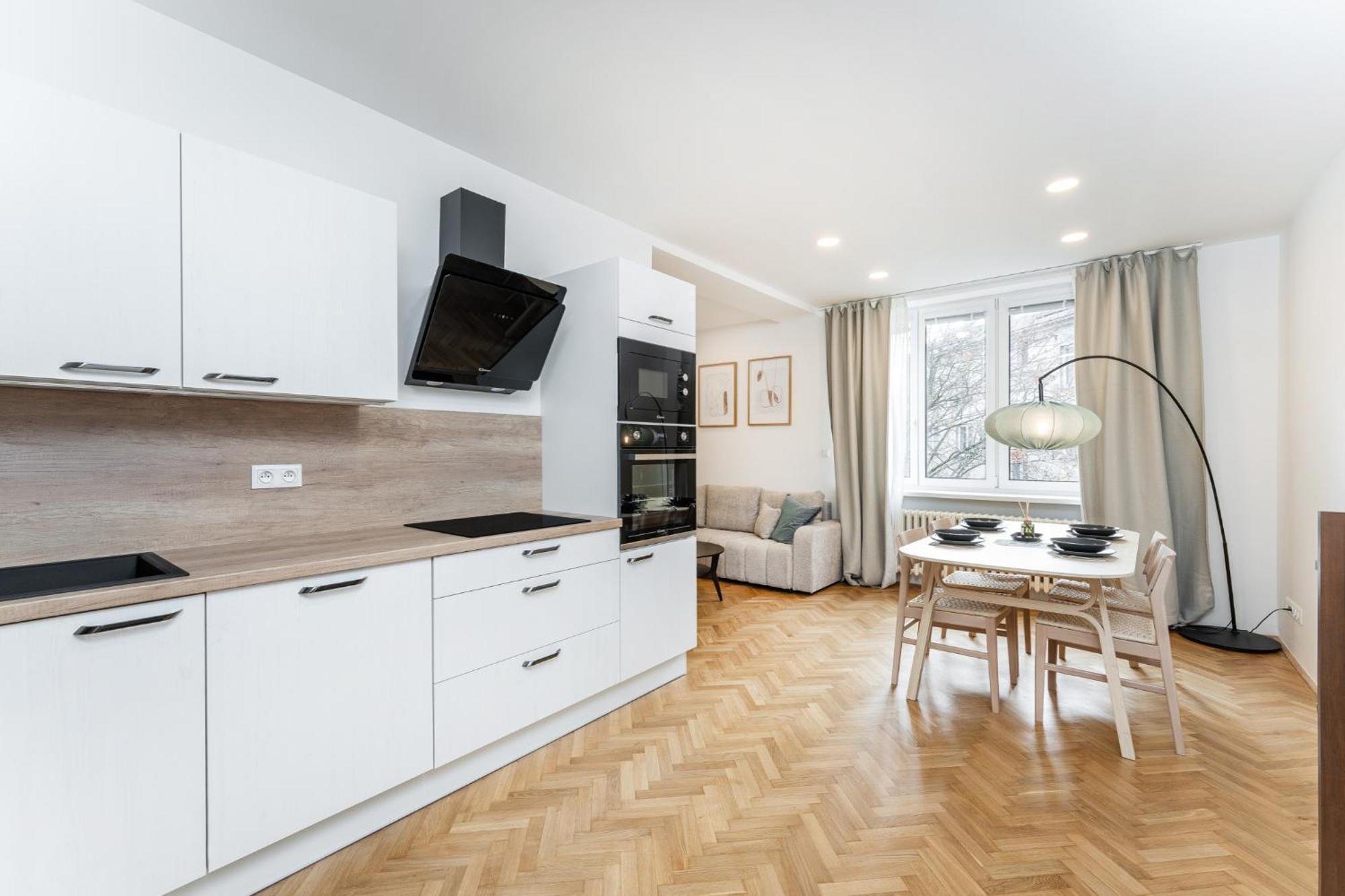 Stylish By Vysehrad Apartment