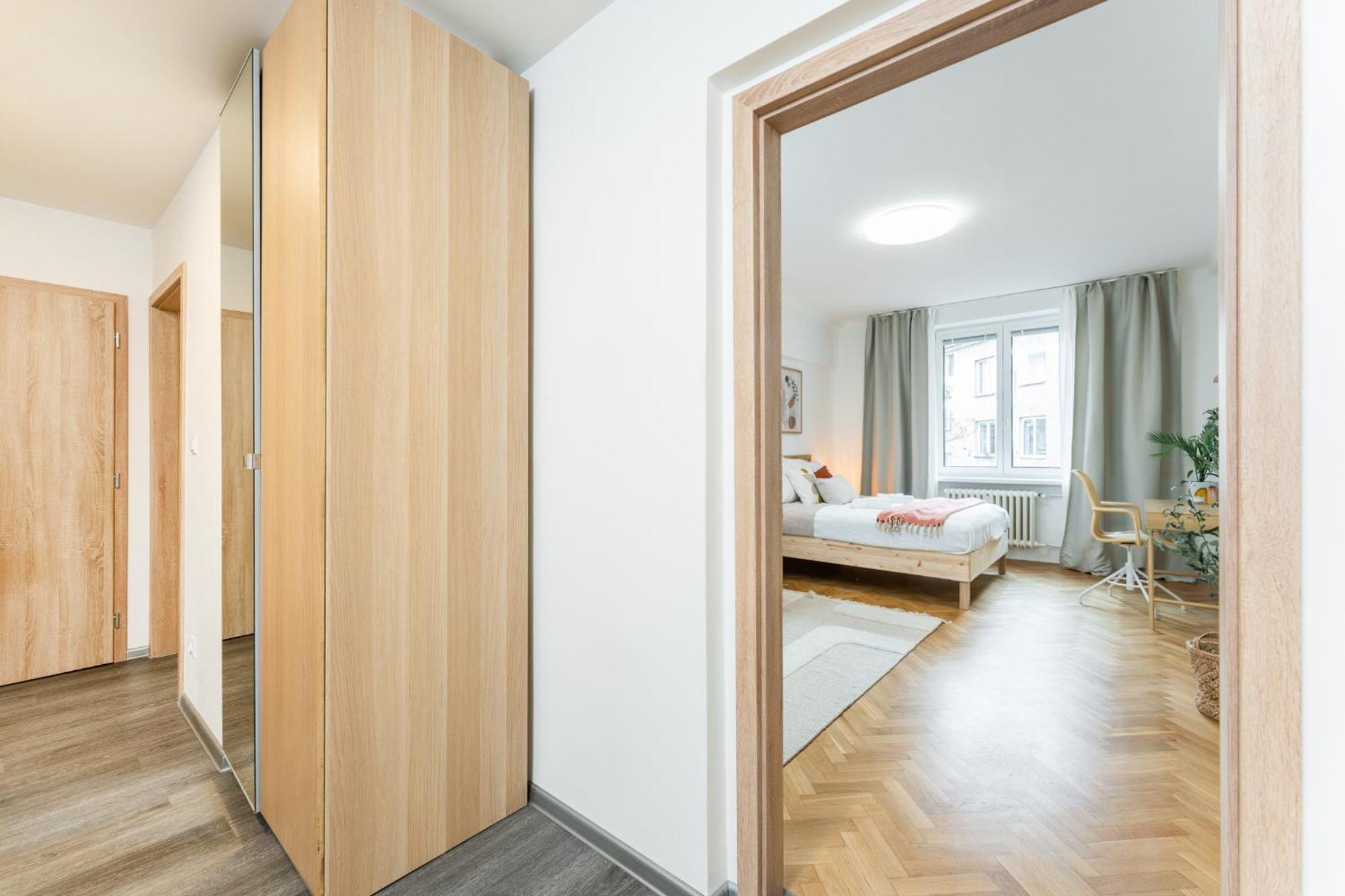 Stylish By Vysehrad Apartment *