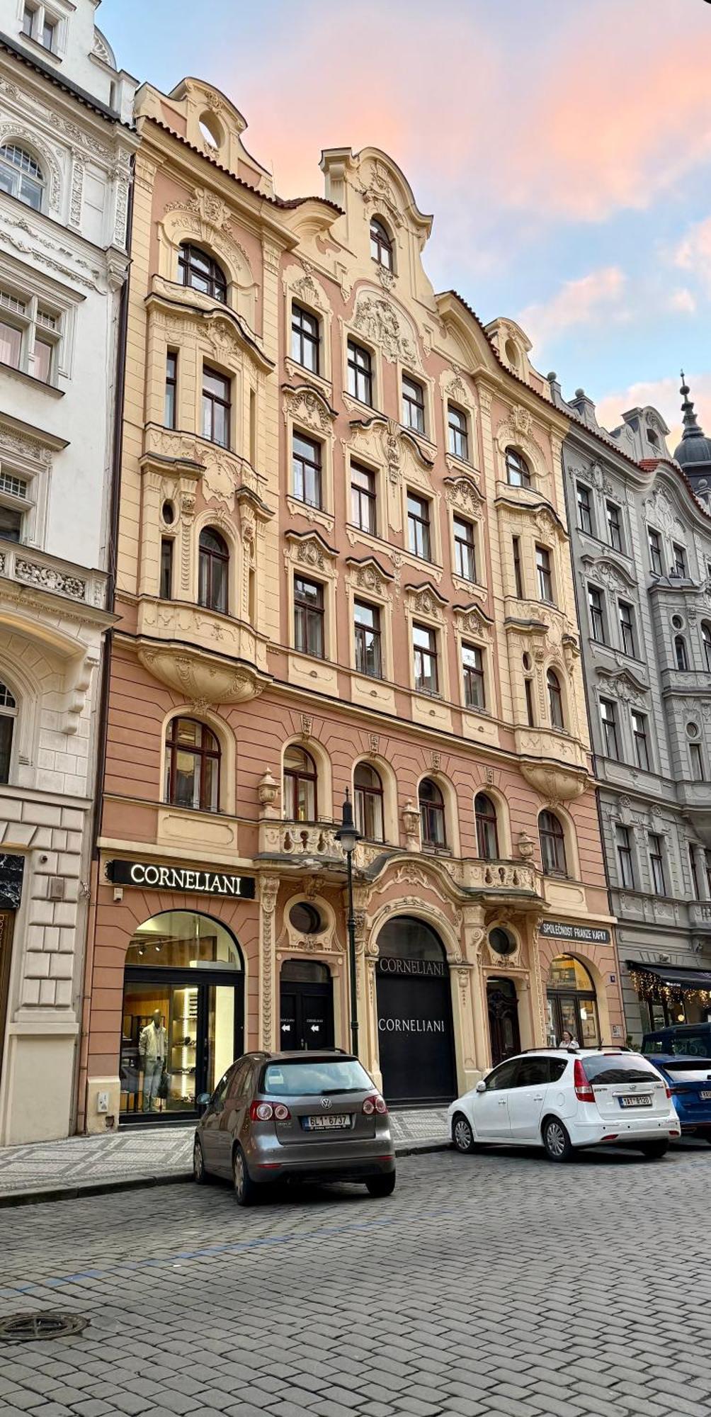 Siroka 14 * Prague