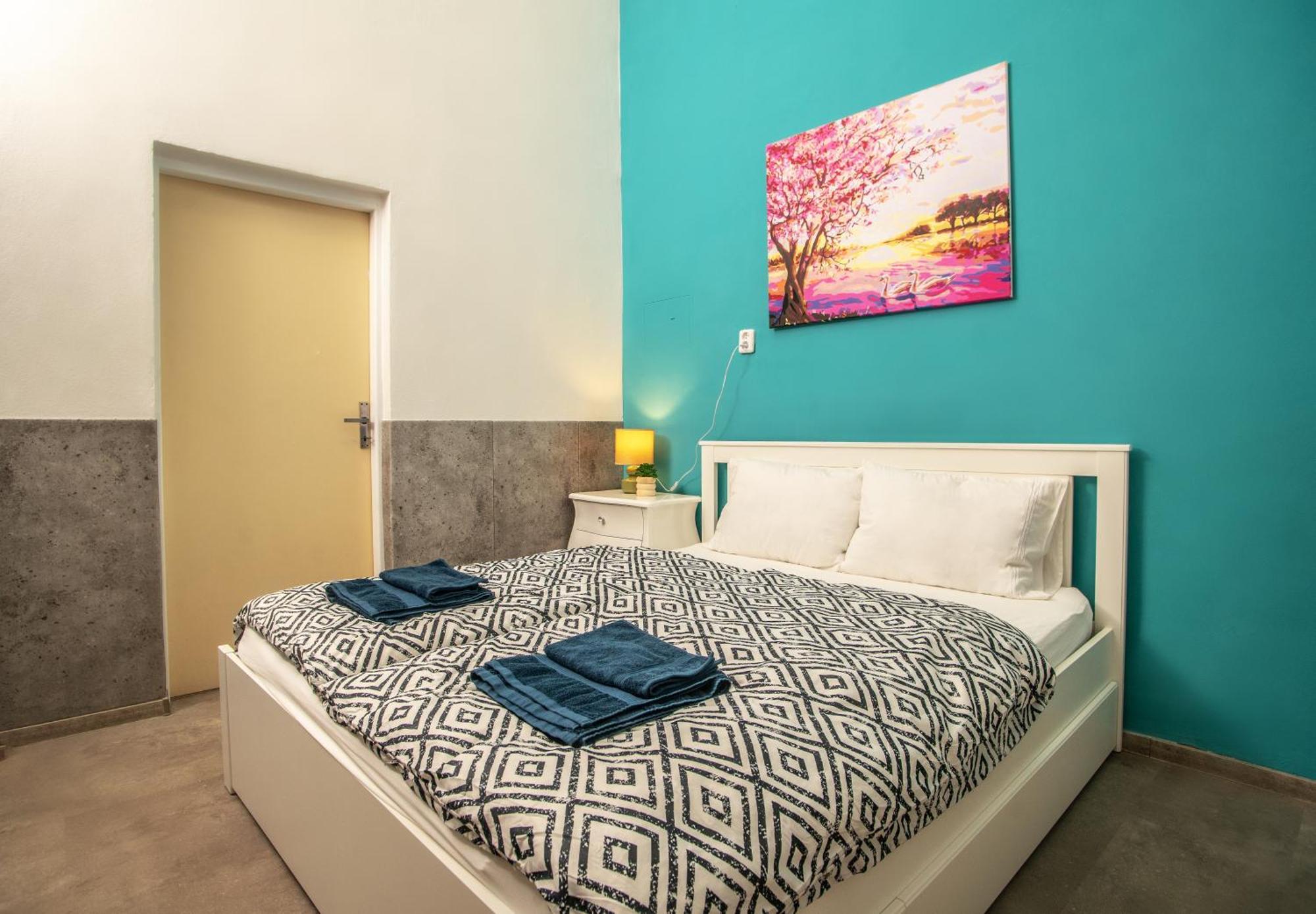 Apartment Grand Near Dancing House *