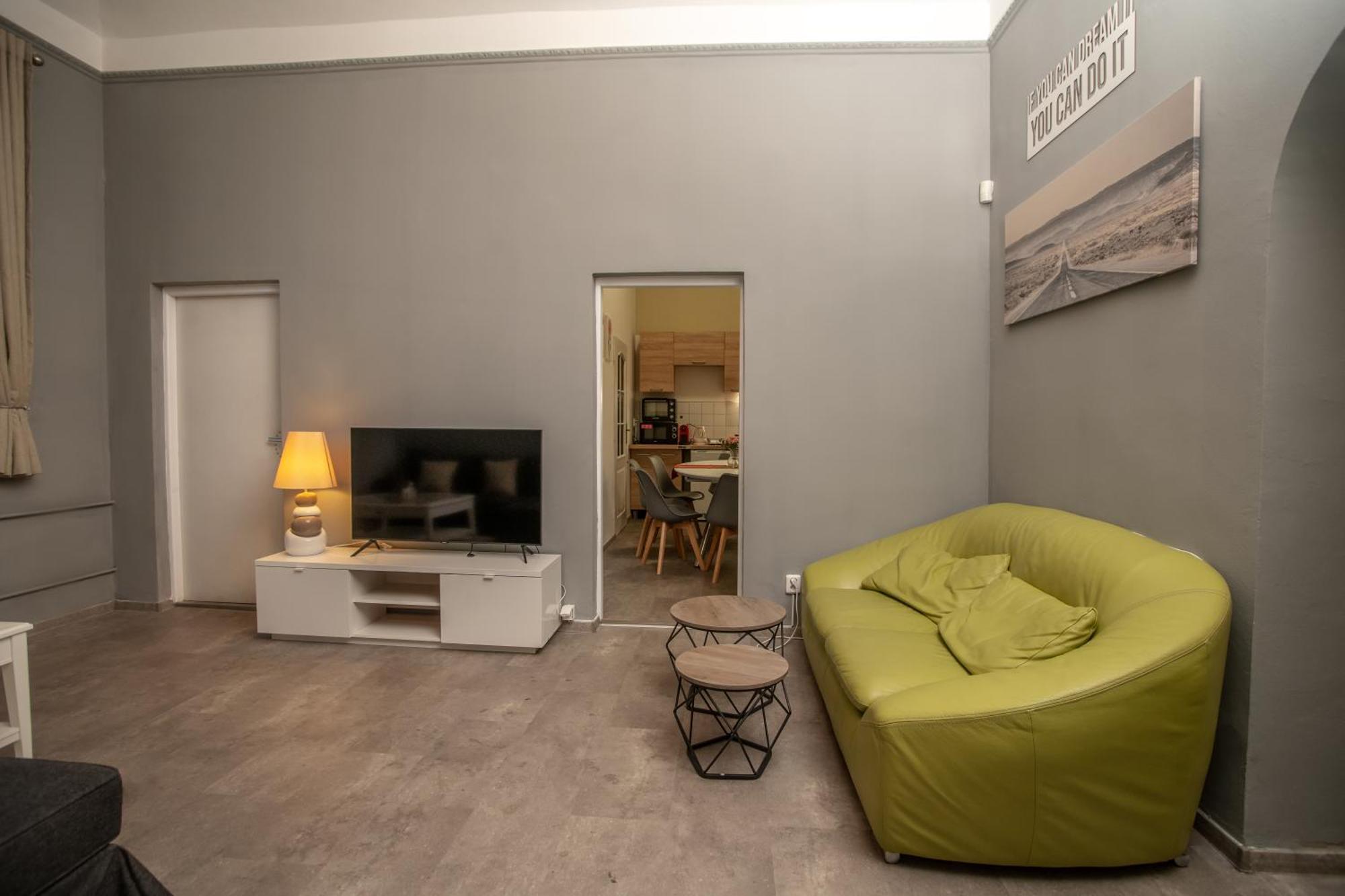 Apartment Grand Near Dancing House Prague