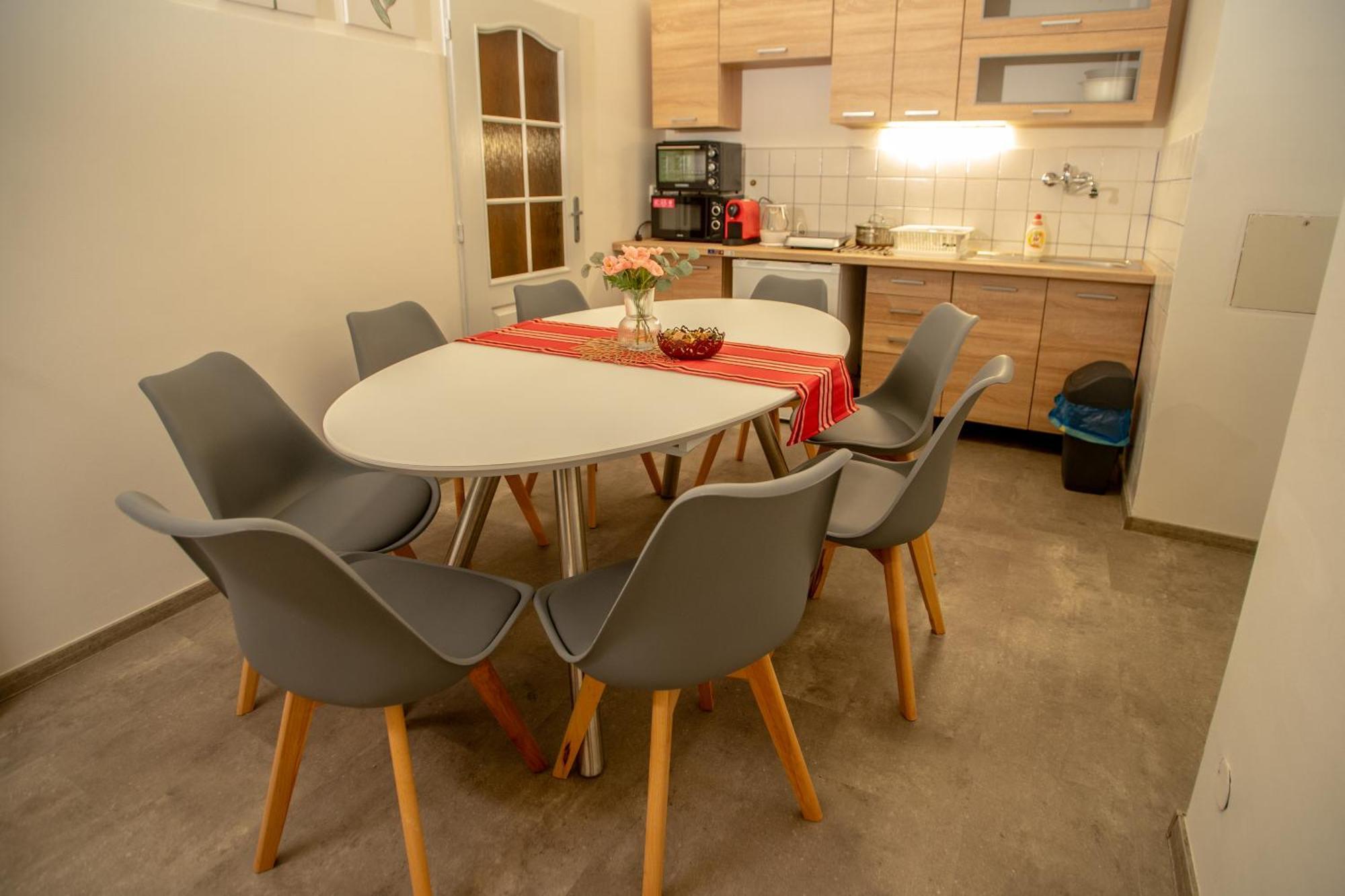 Apartment Grand Near Dancing House Prague