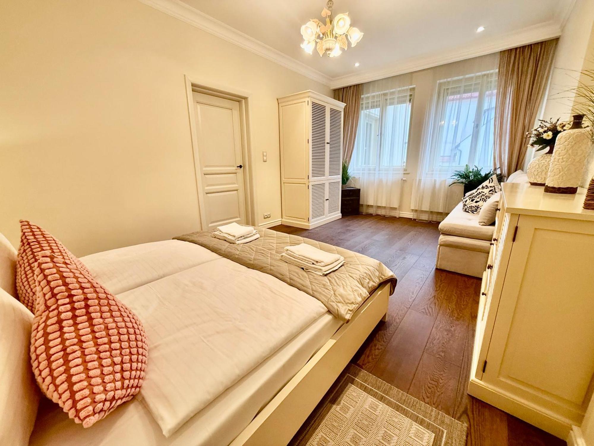 Unique Charles Bridge 2bdr Apartment. *