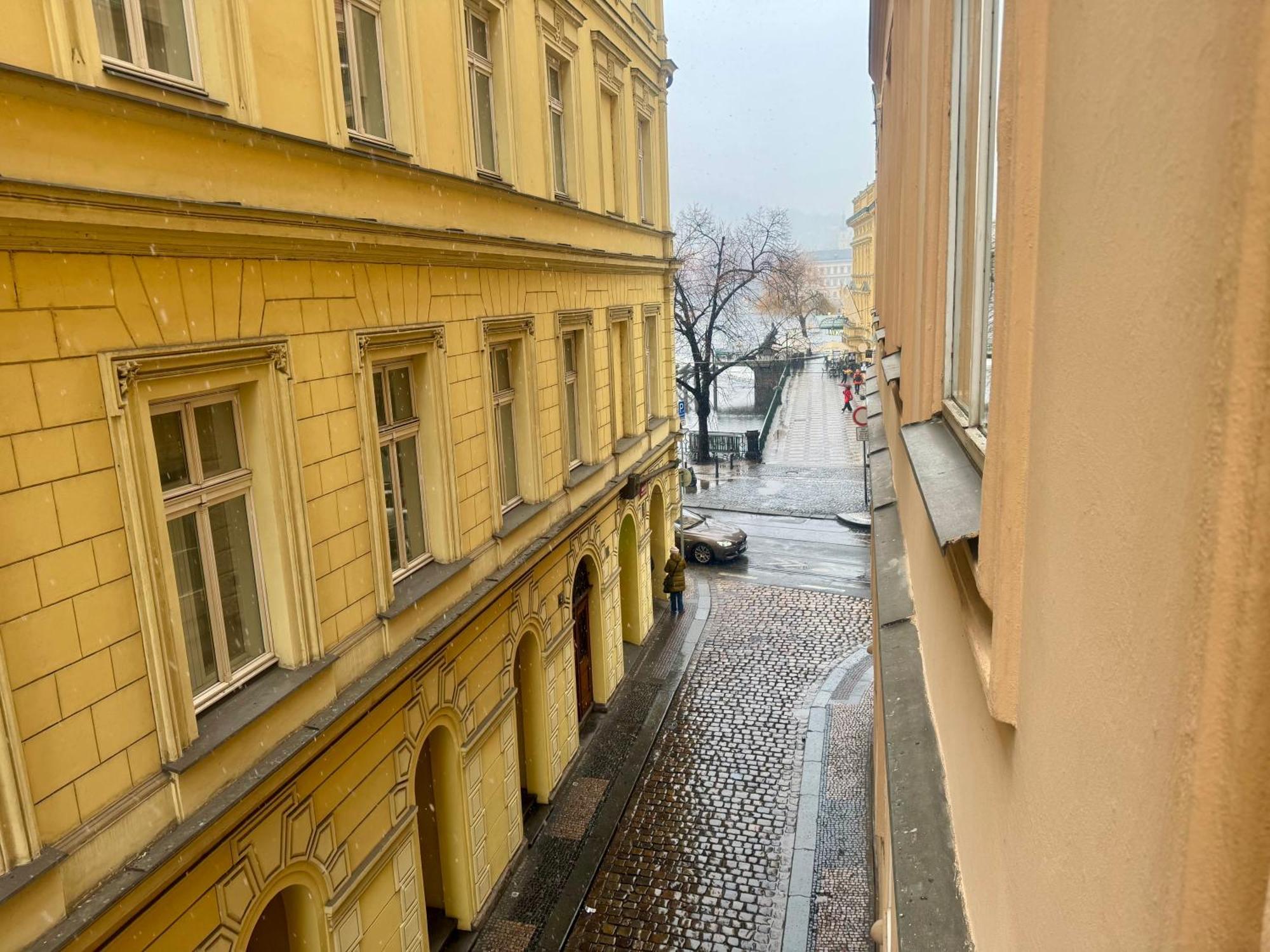 Charles Bridge Apartment