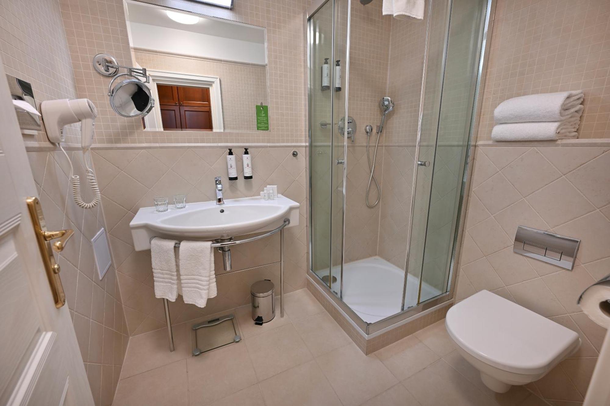 Hotel Rott 4*