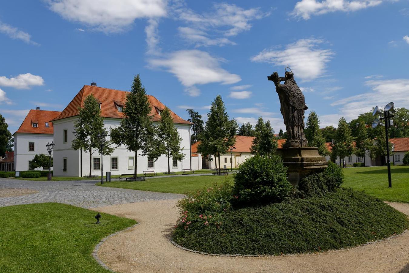 Adalbert Ecohotel 3* Prague