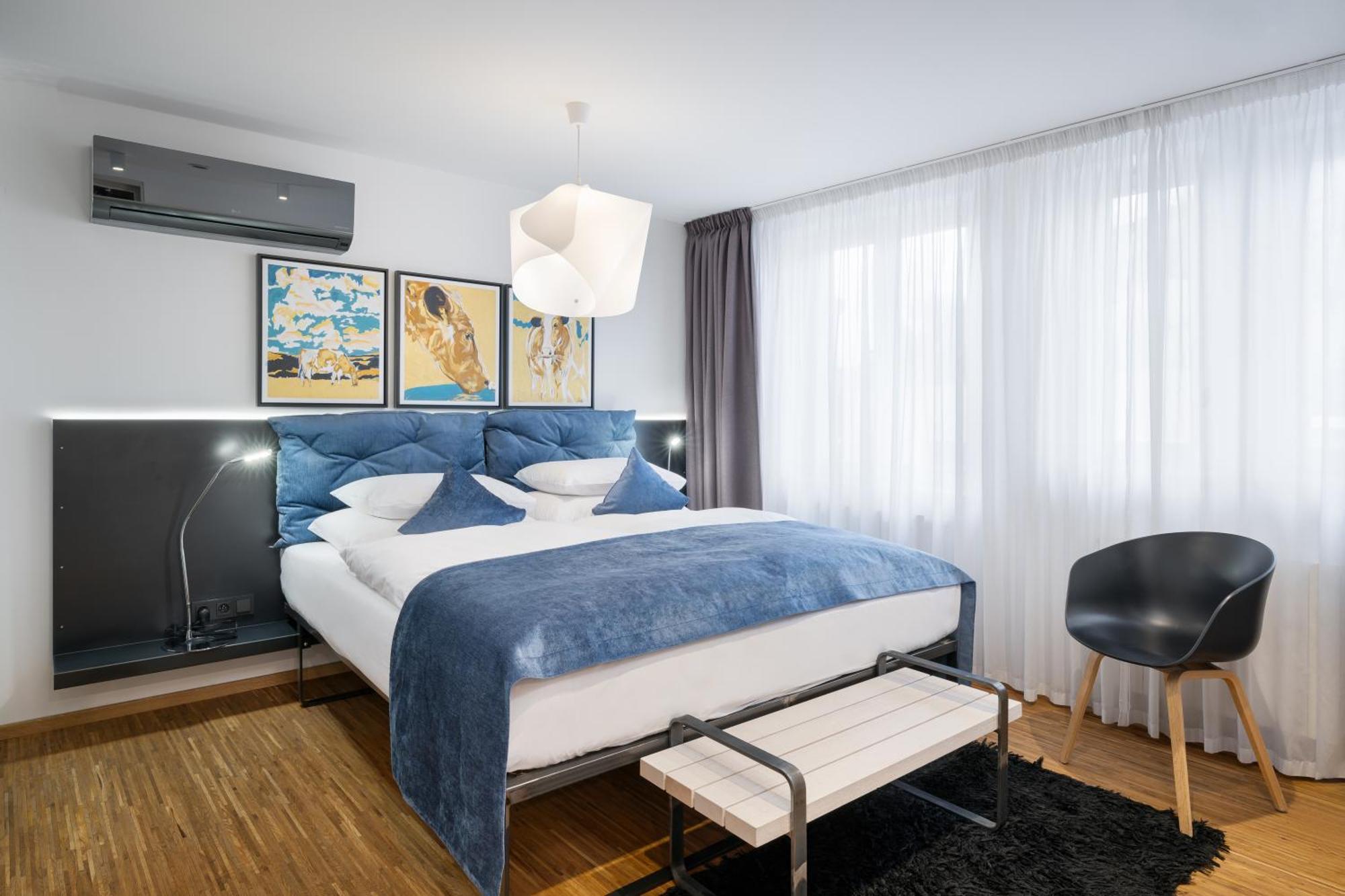 Mooo Downtown 4* Prague