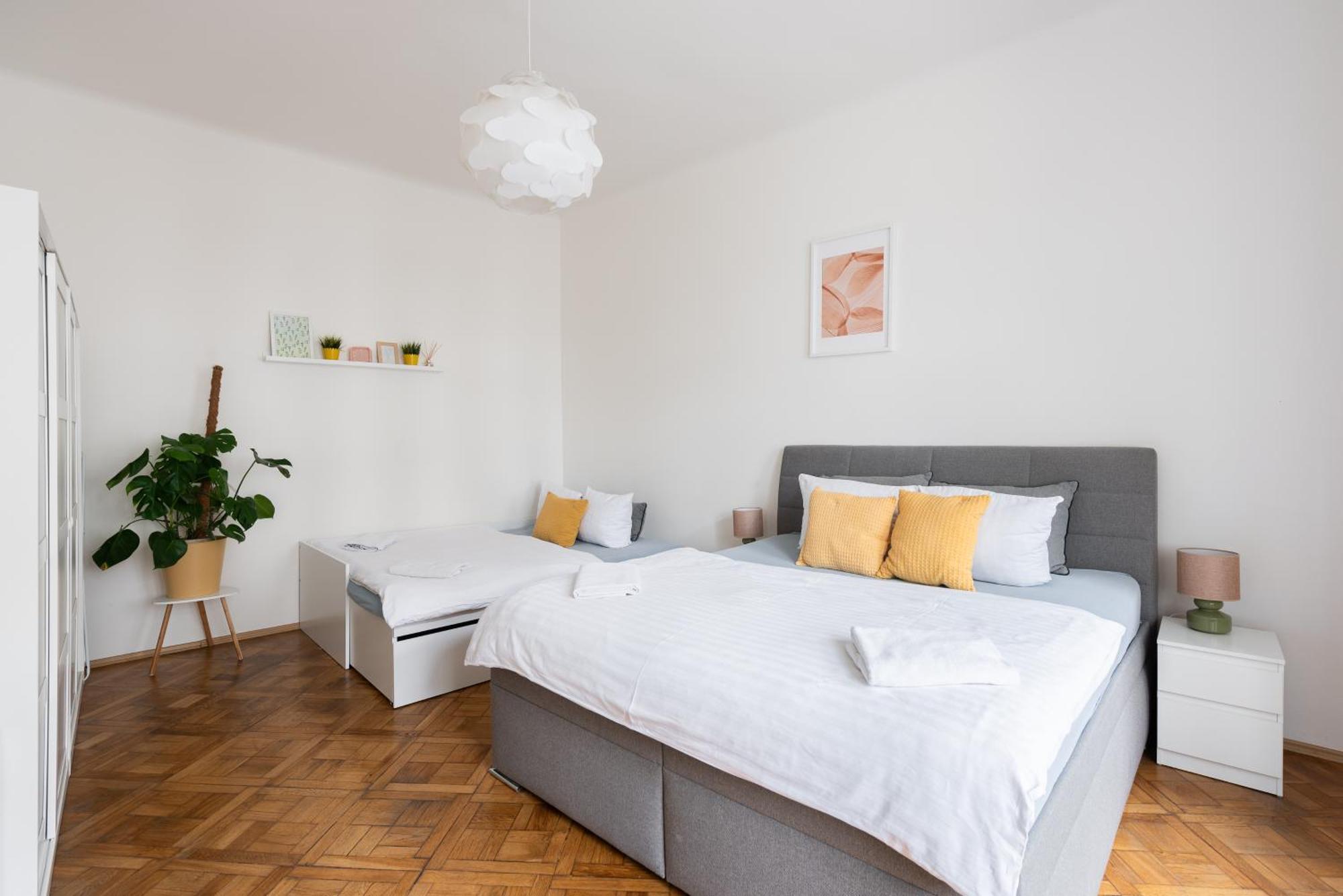 Aparthotel Tesnov Prag