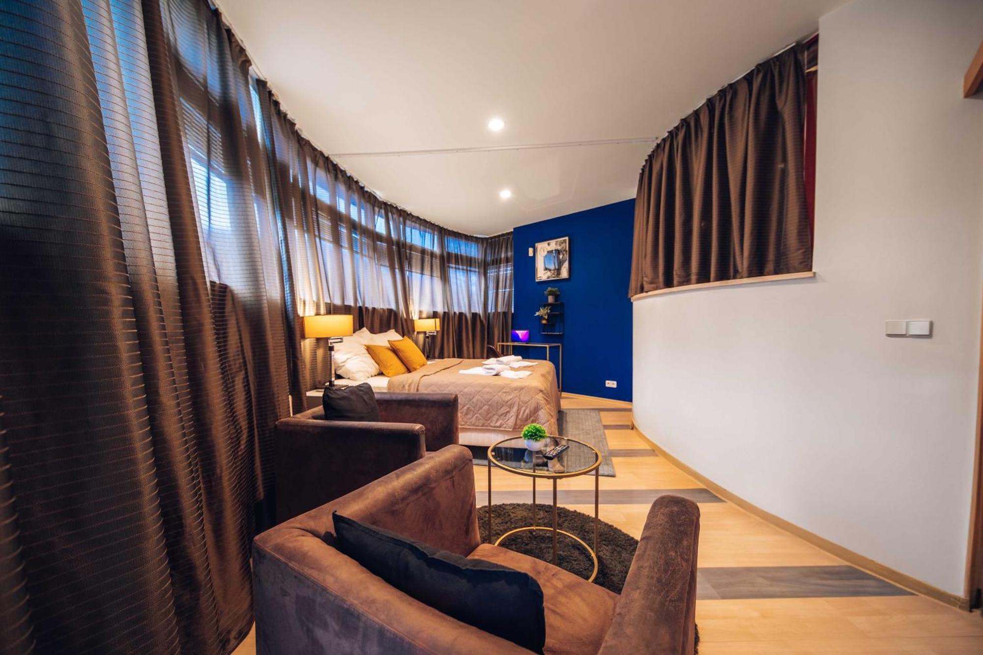 Unique With Private Pool, Cinema, * Prague