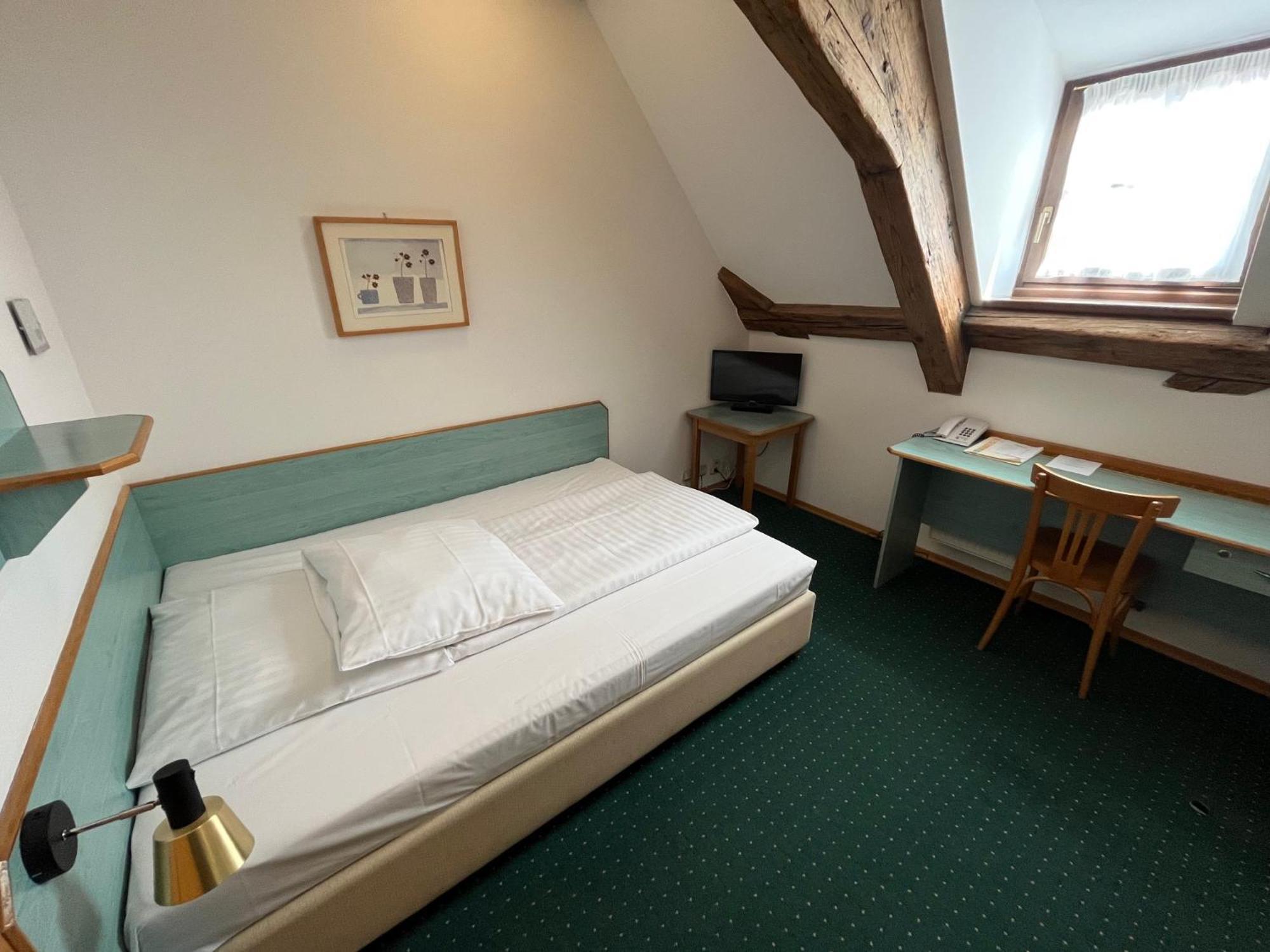 Adalbert Ecohotel Hotel 3*