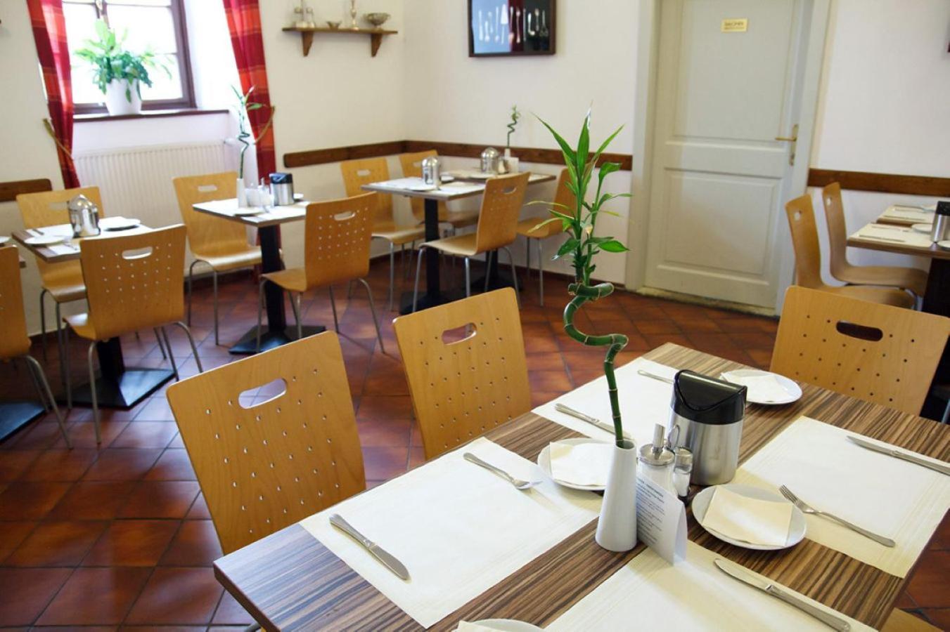 Hotel Adalbert Ecohotel Prague