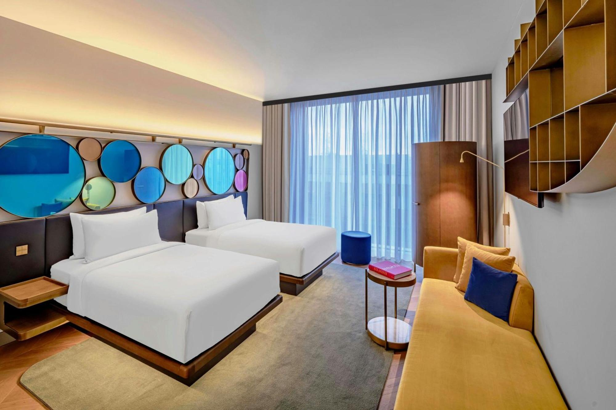 Hotel W