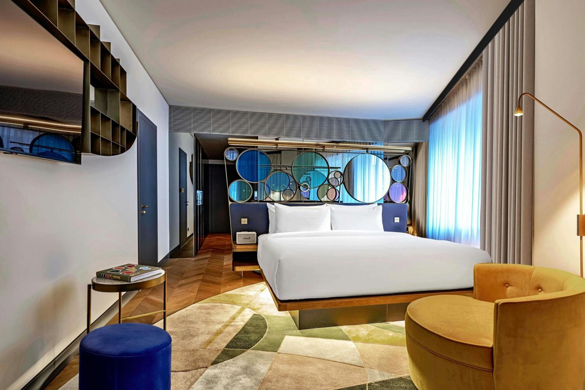 Hotel W 5*