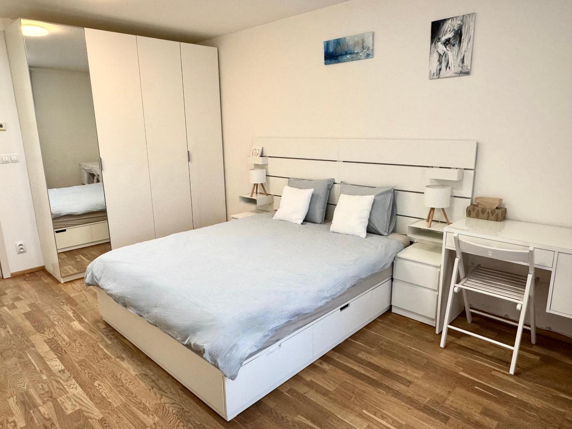 Daire Charming Duplex Loft In Center