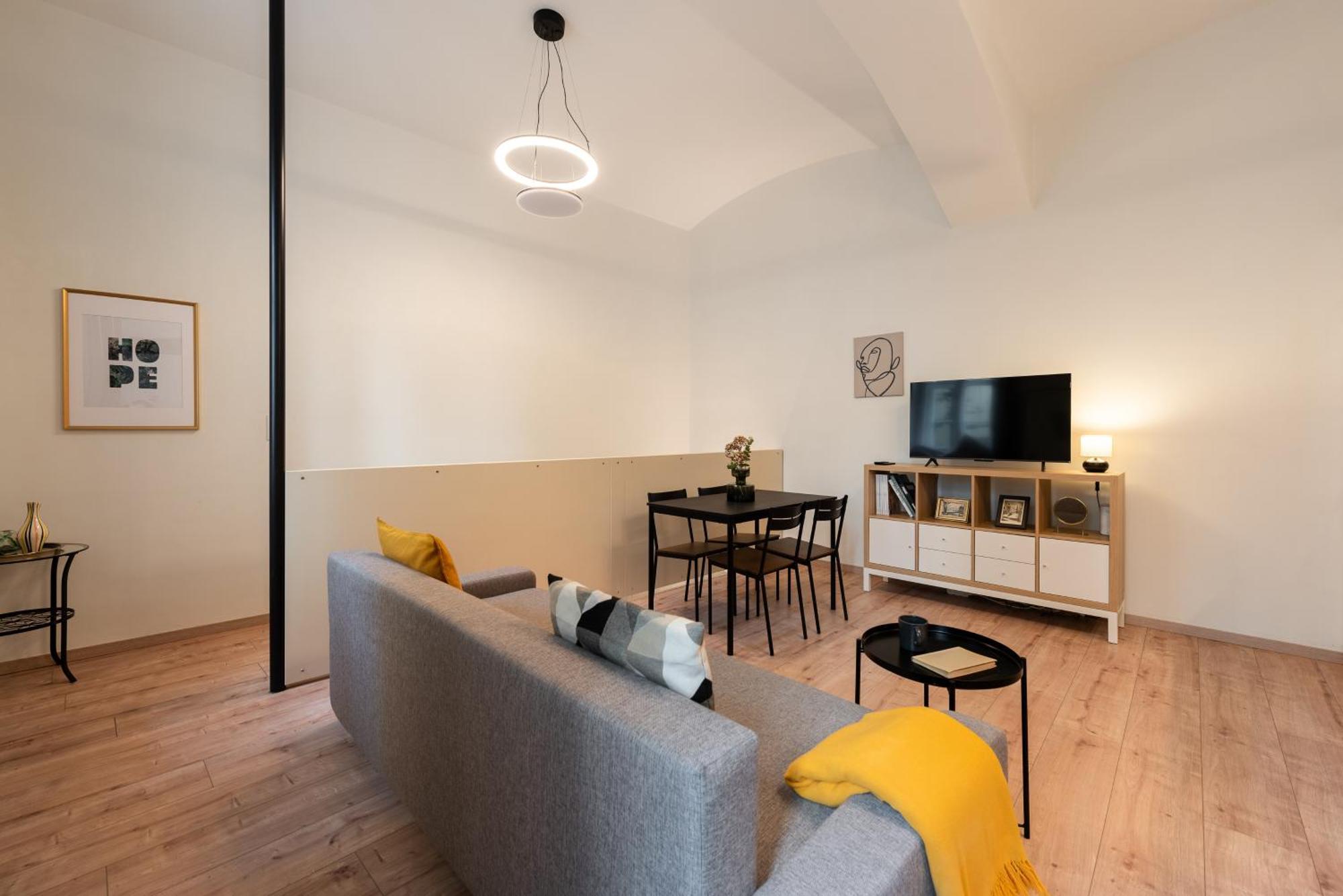 Eclectic And Design Duplex In * Prague
