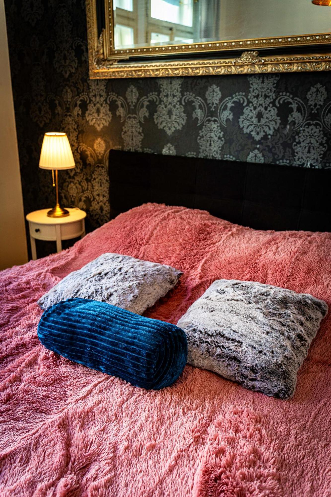 Black Dog Apartment Prague