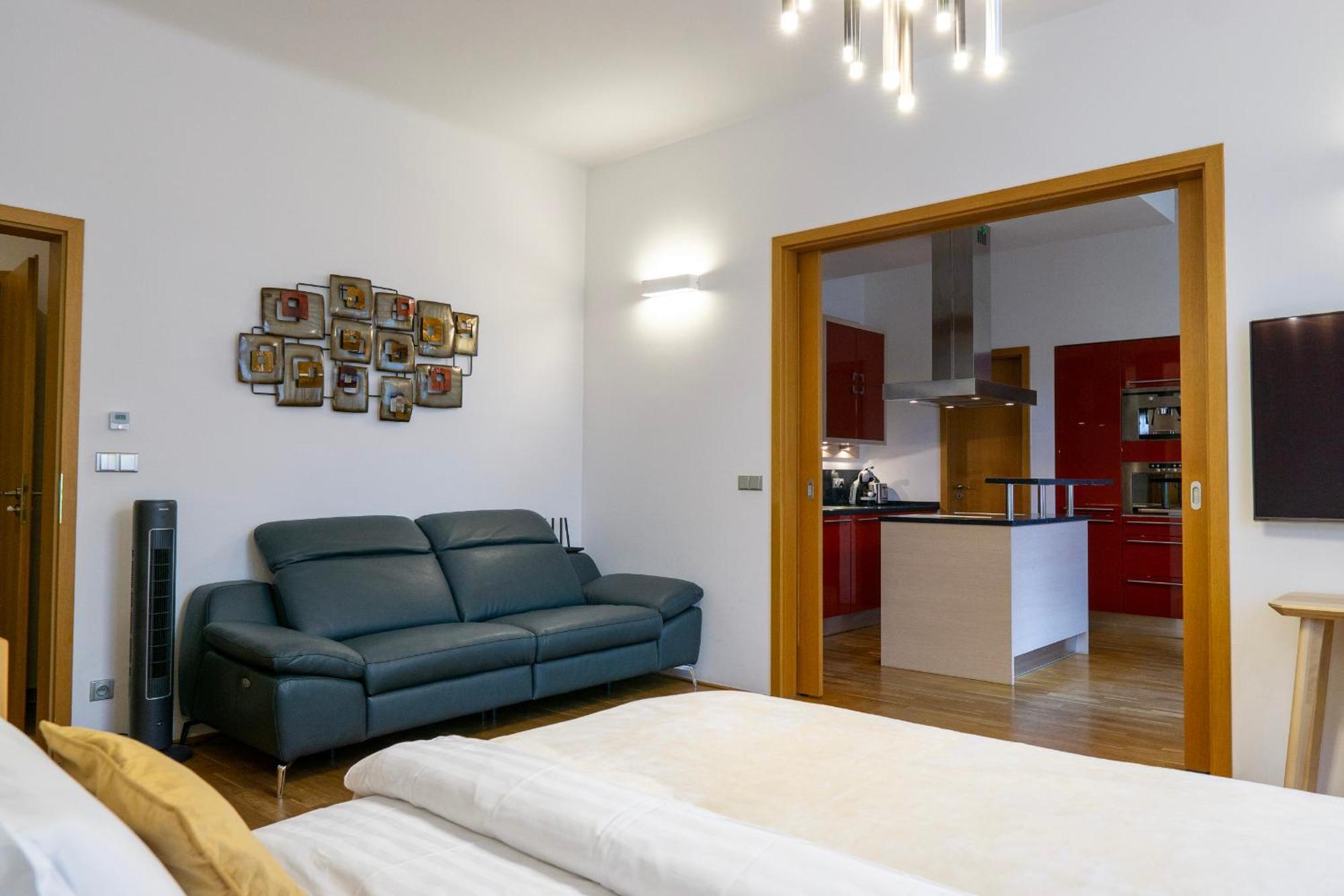 Apartment Michalska Residence By Old Town Square