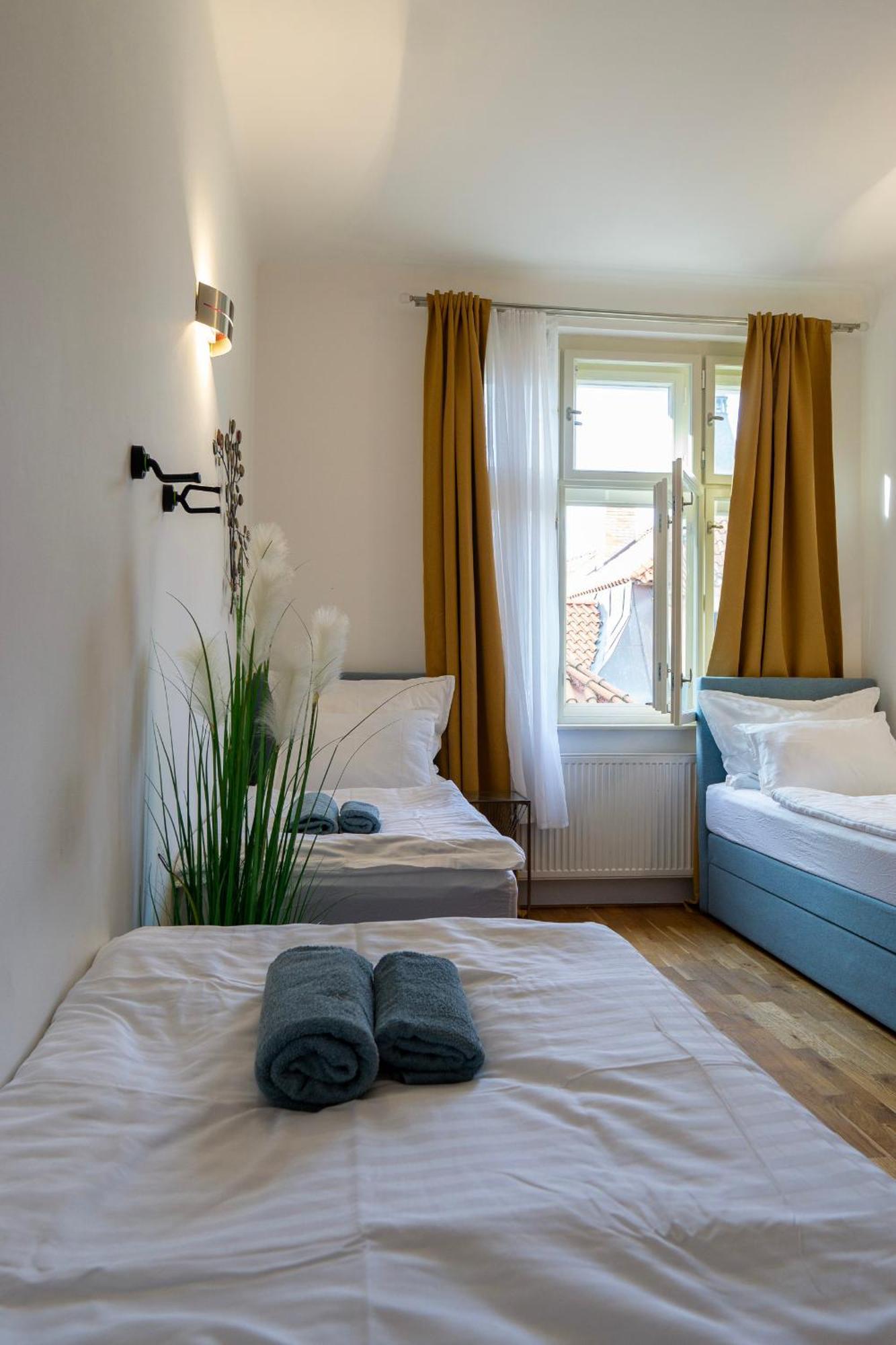 Apartment Michalska Residence By Old Town Square