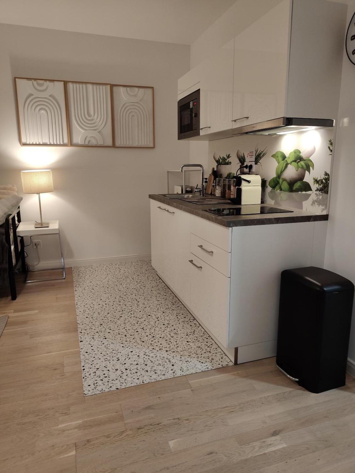 Angel In 1 Apartment *
