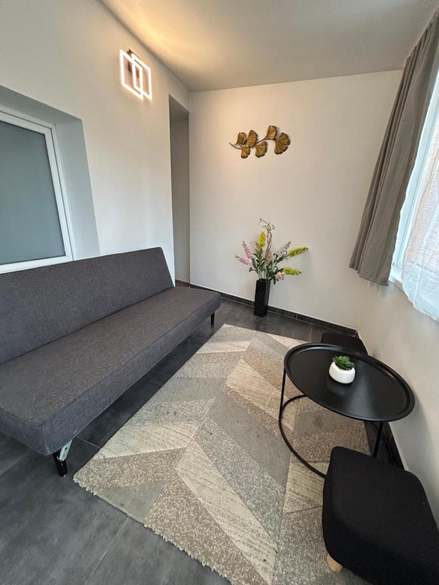 Appartement With Free Parking 5