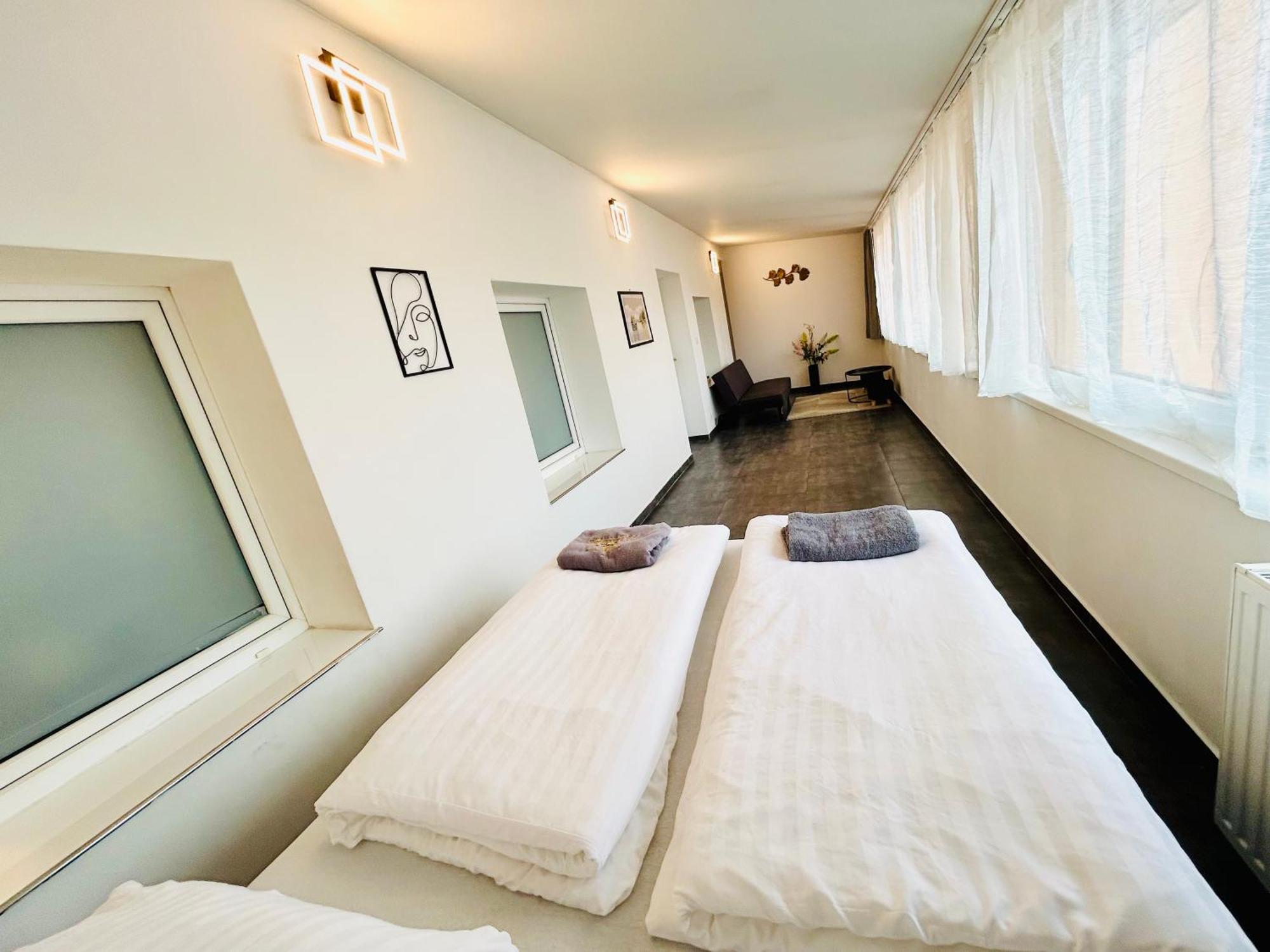 Appartement With Free Parking 5 *