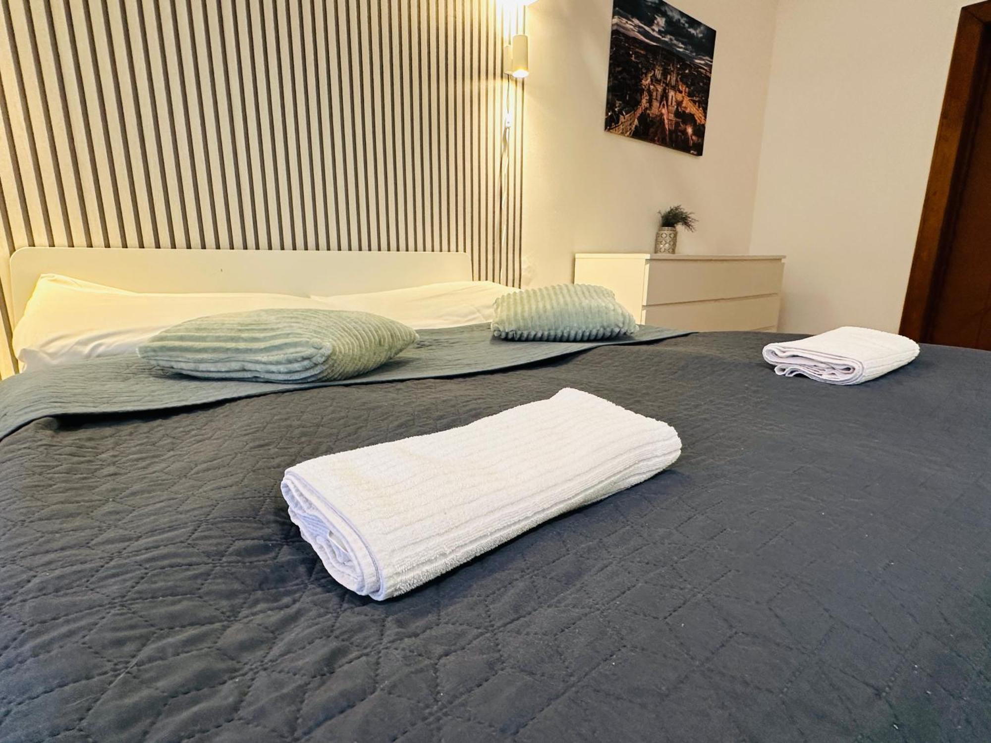 Elly Modern Oldtown Apartment