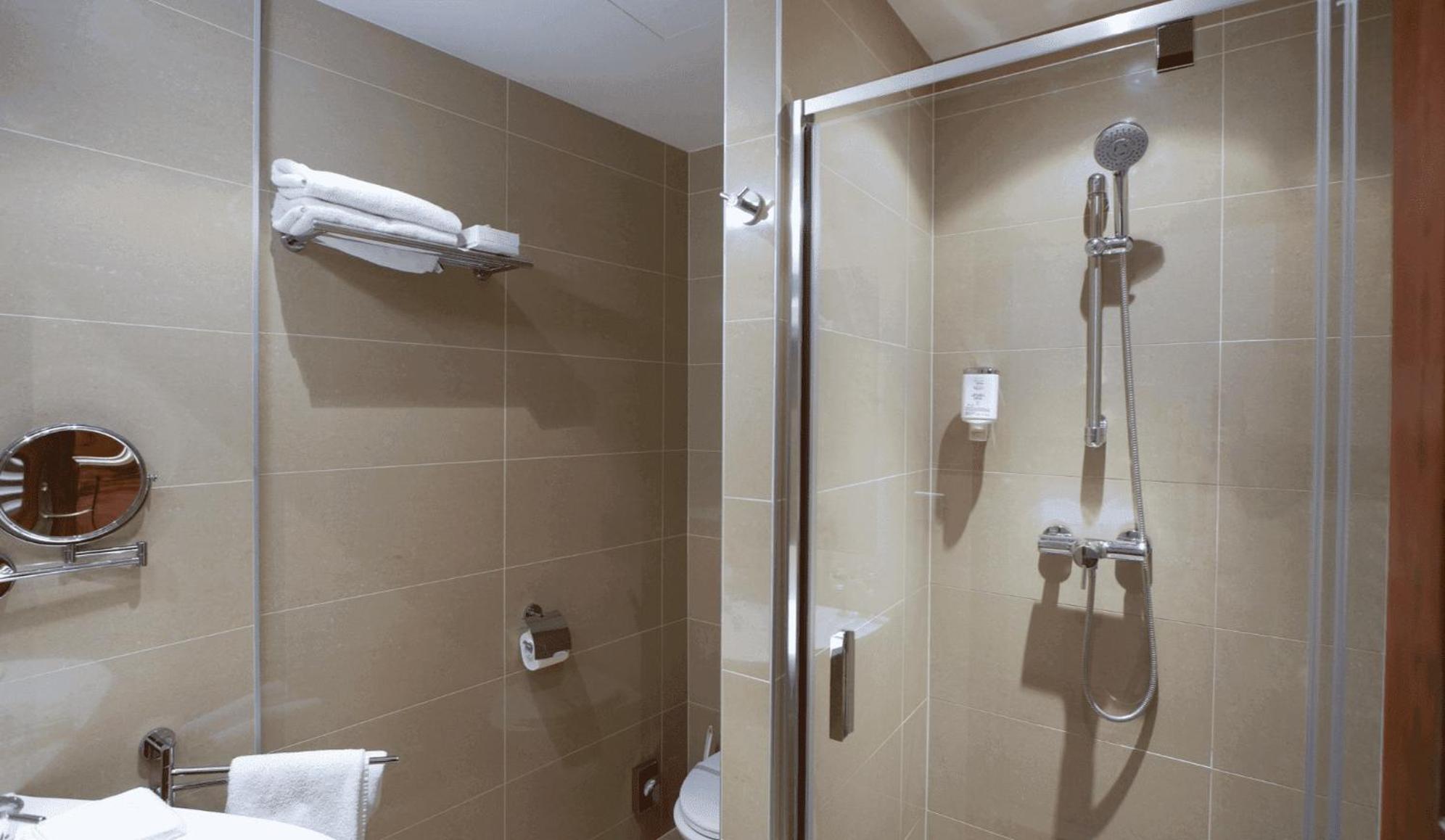 Agnes Hotel 4*