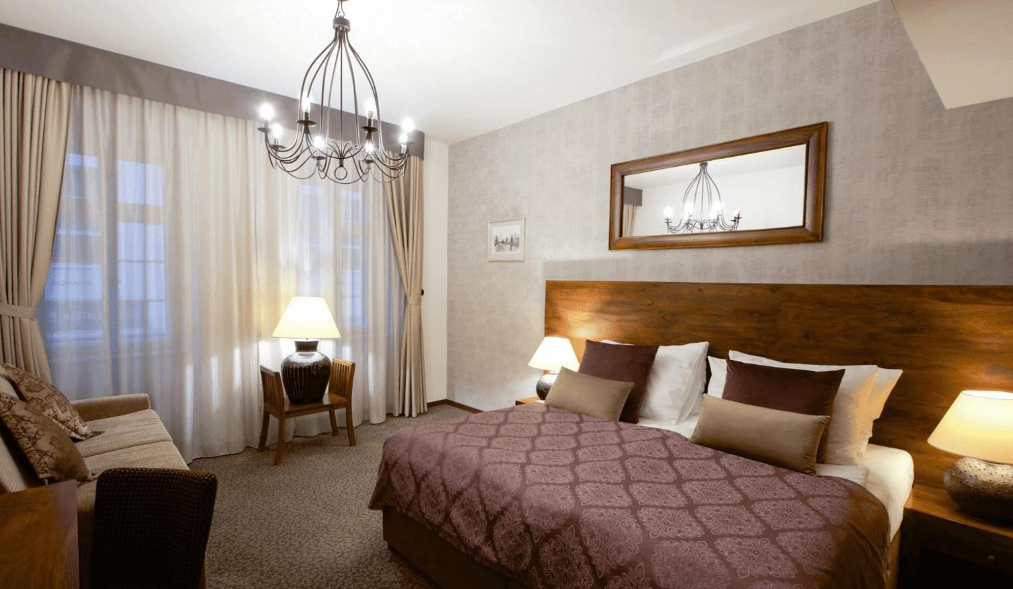 Agnes Hotel