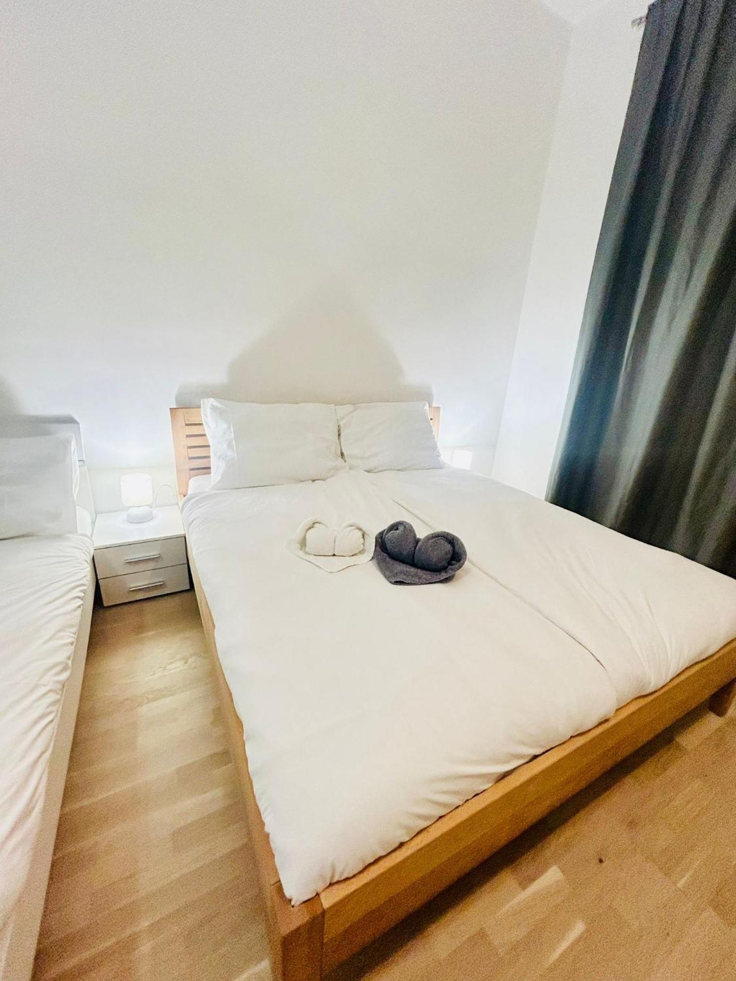 New Design & Style 50m From Wenceslas Square Apartment
