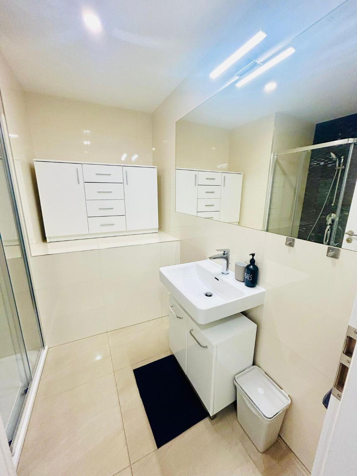 Apartment New Design & Style 50m From Wenceslas Square *