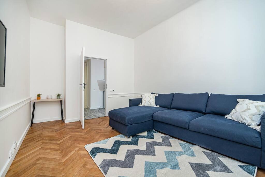 Apartment Cozy In Hipster Area Prag