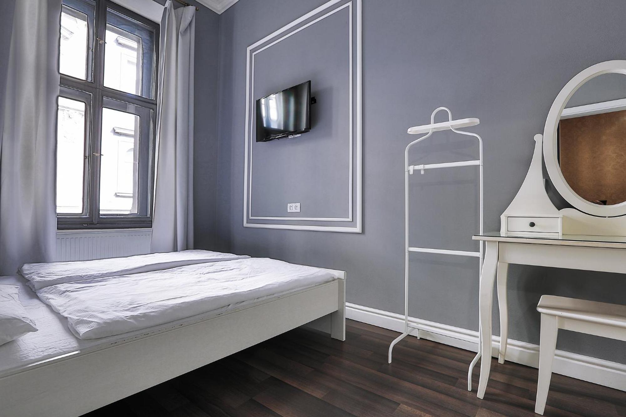 Two-bedroom Haven In The Old Town Apartamento *