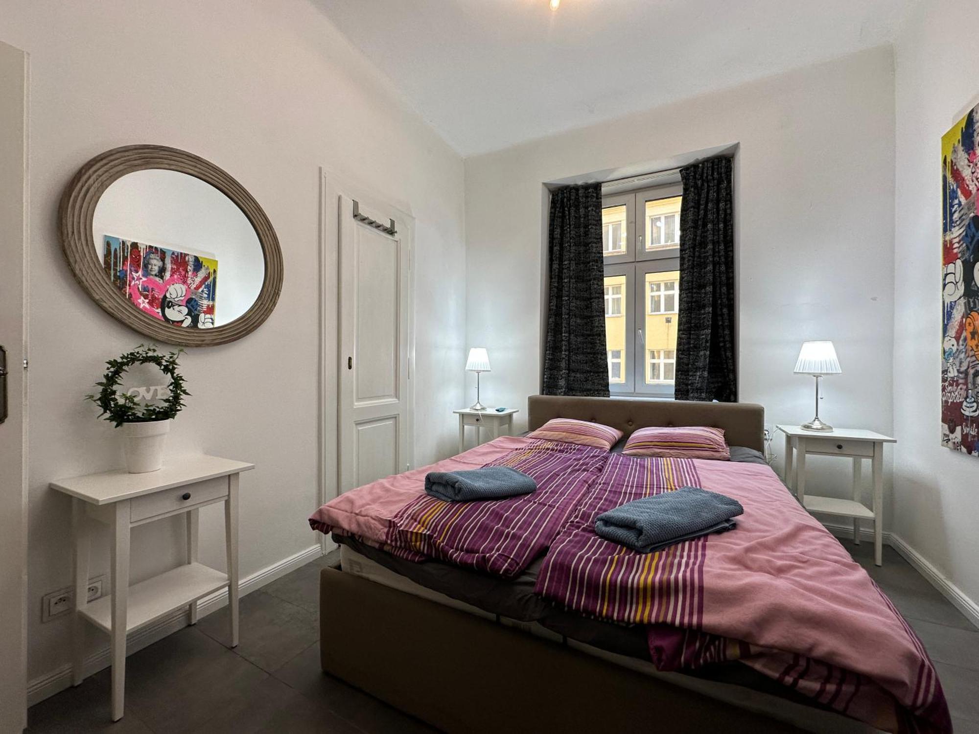 Karlin Oasis 2-bedroom Apartment *