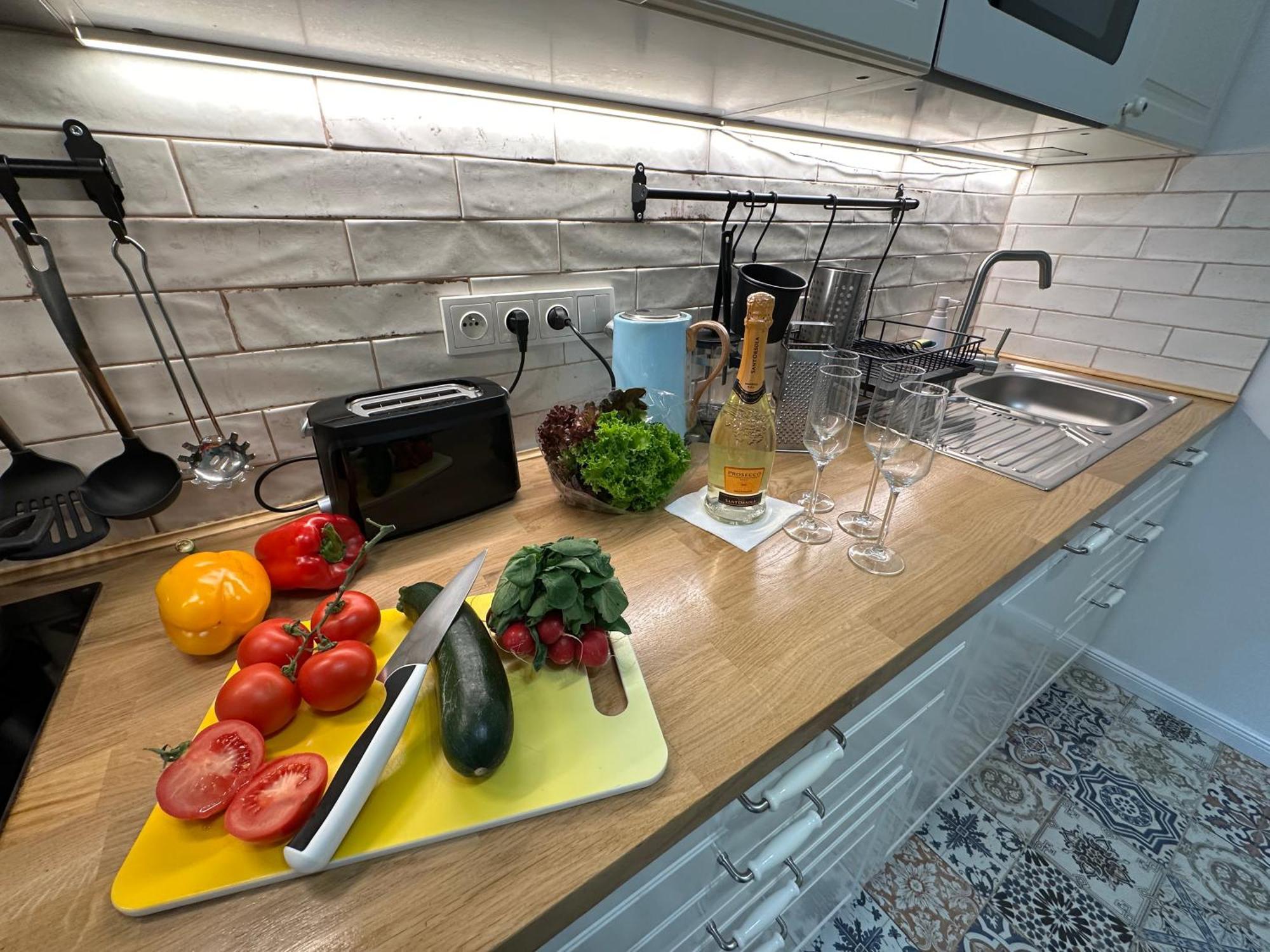 Karlin Oasis 2-bedroom Apartment *