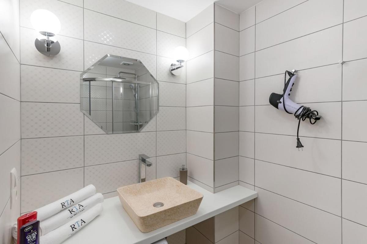 Apartment Pastel Art Deco 3bdr Ruterra