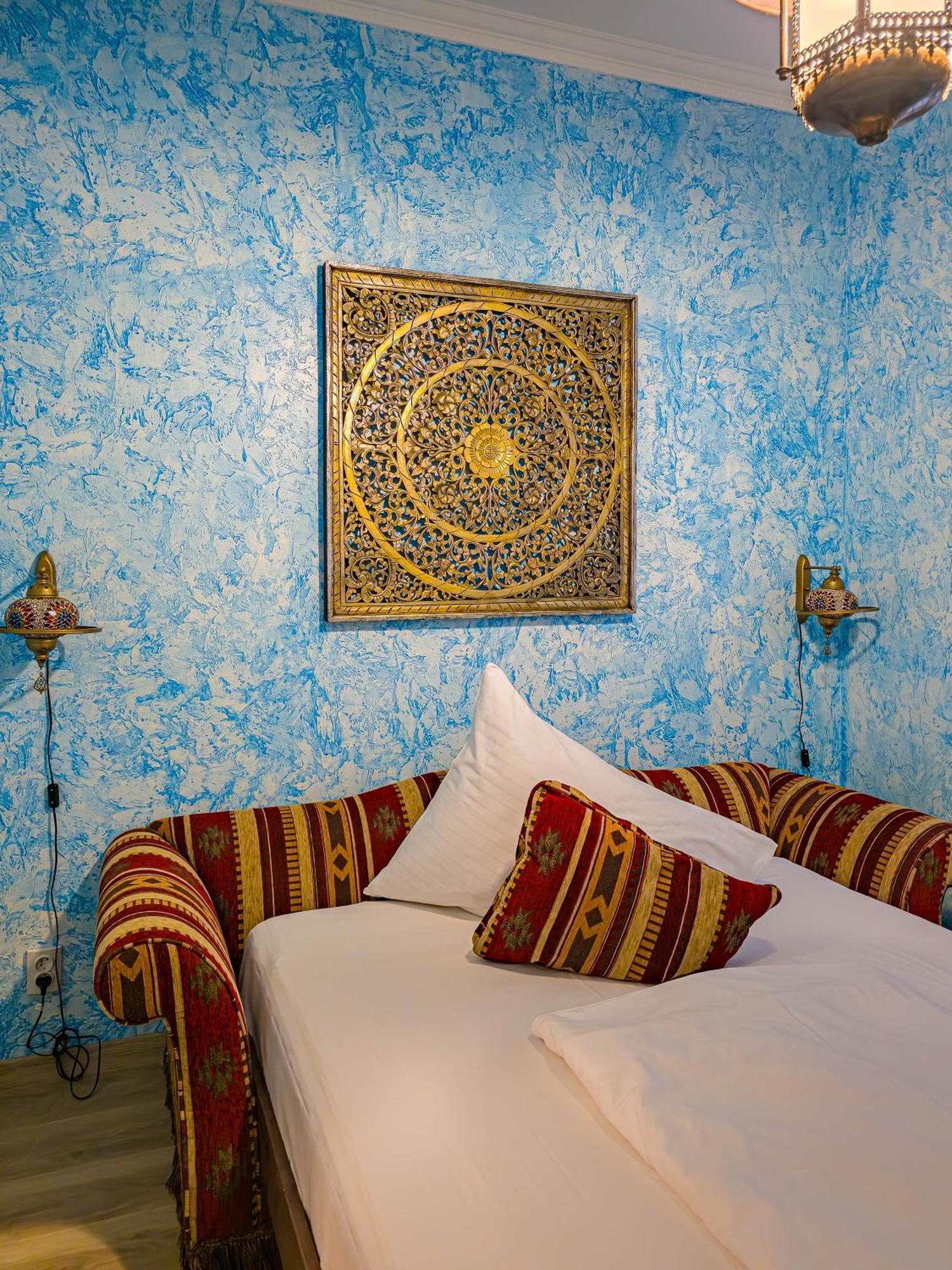 1000 And 1 Night In Center Prague