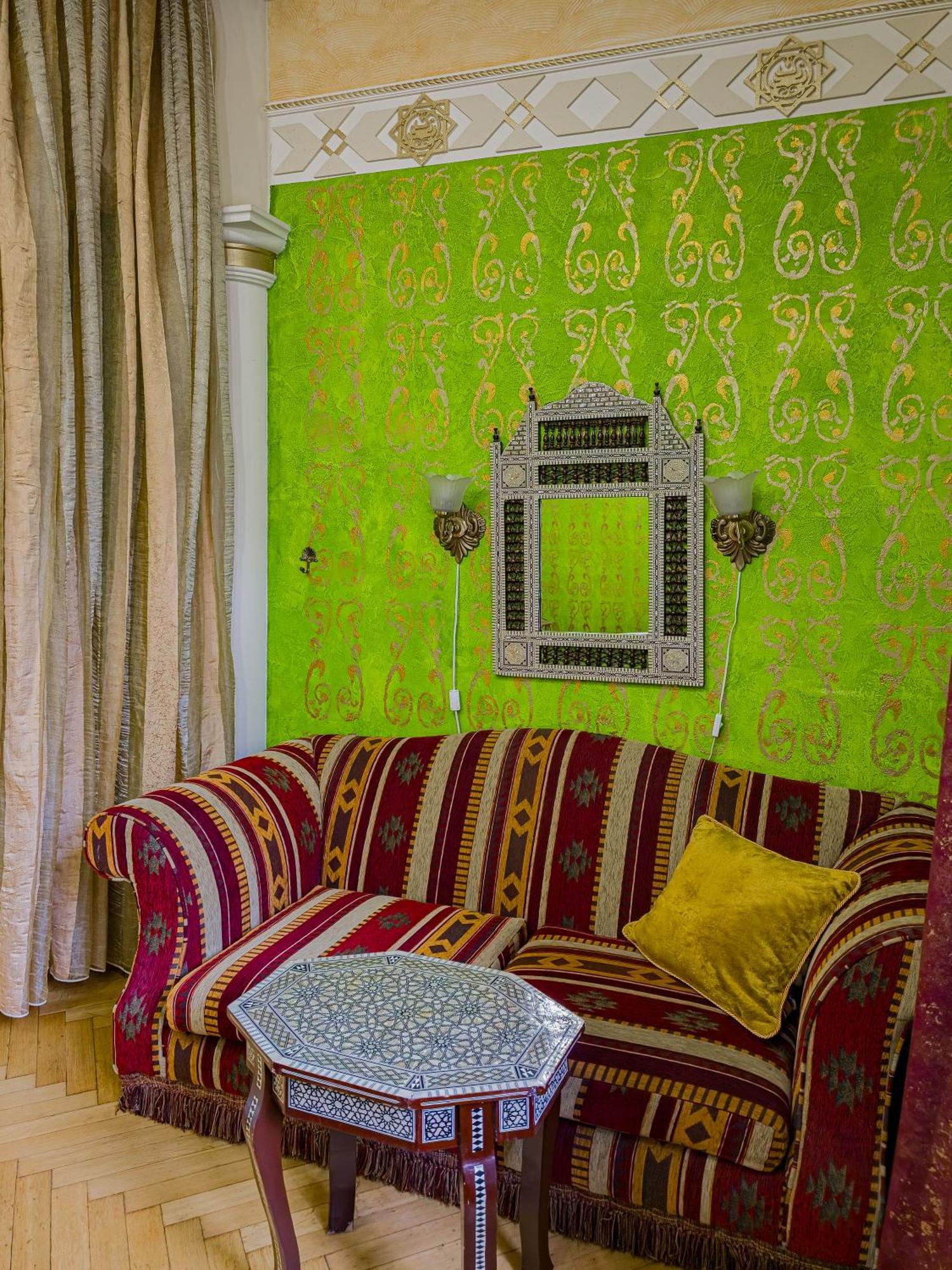 1000 And 1 Night In Center * Prague