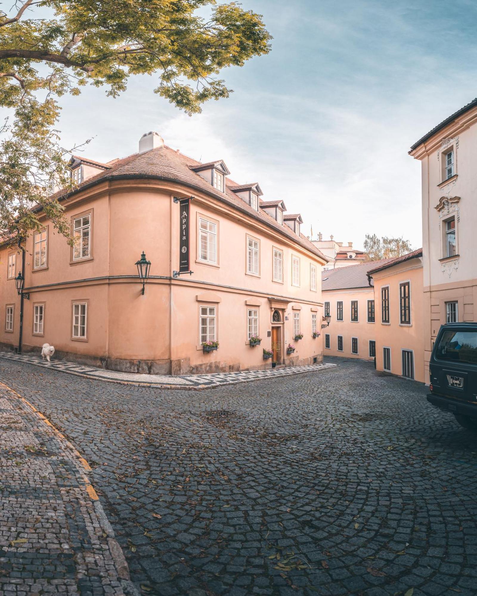 Appia Residences 4*