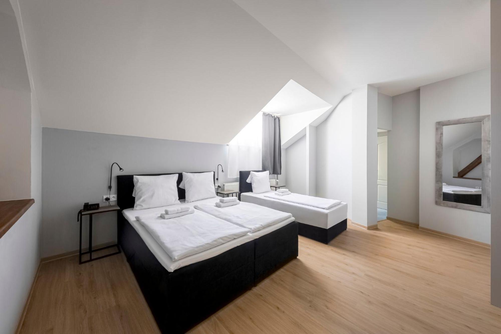 Hotel Koruna 3*