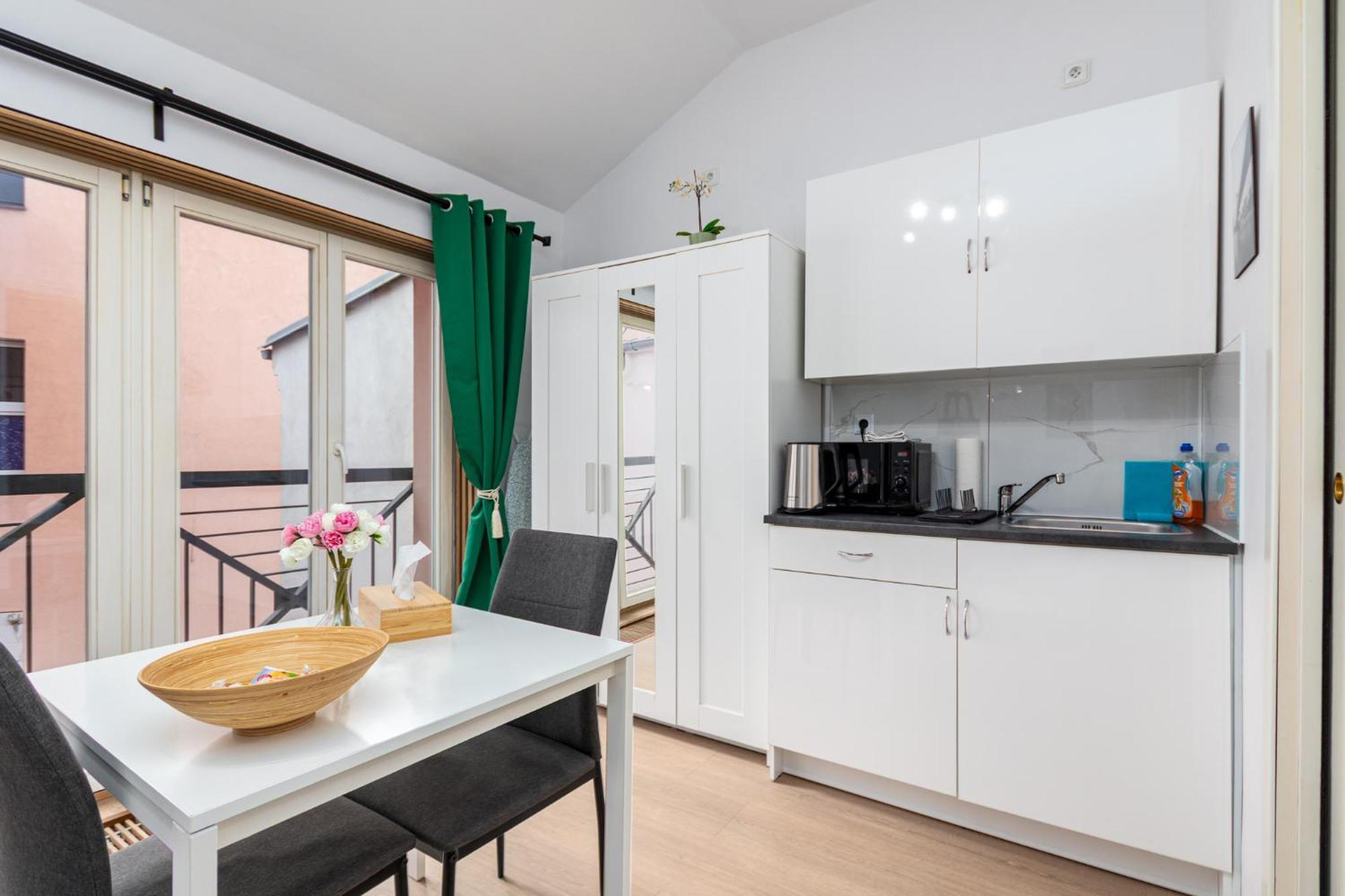 Guest house Private Retreat Close To Stations In 3 *