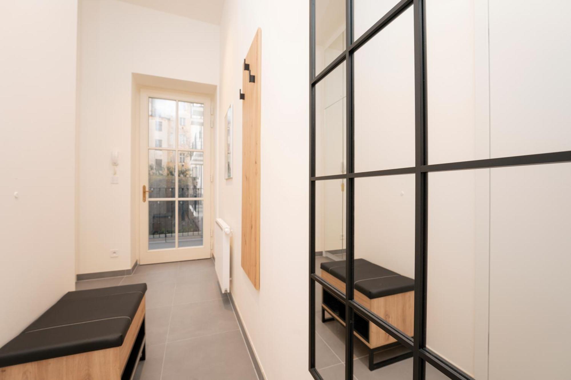 Visit Oomph Apartamento