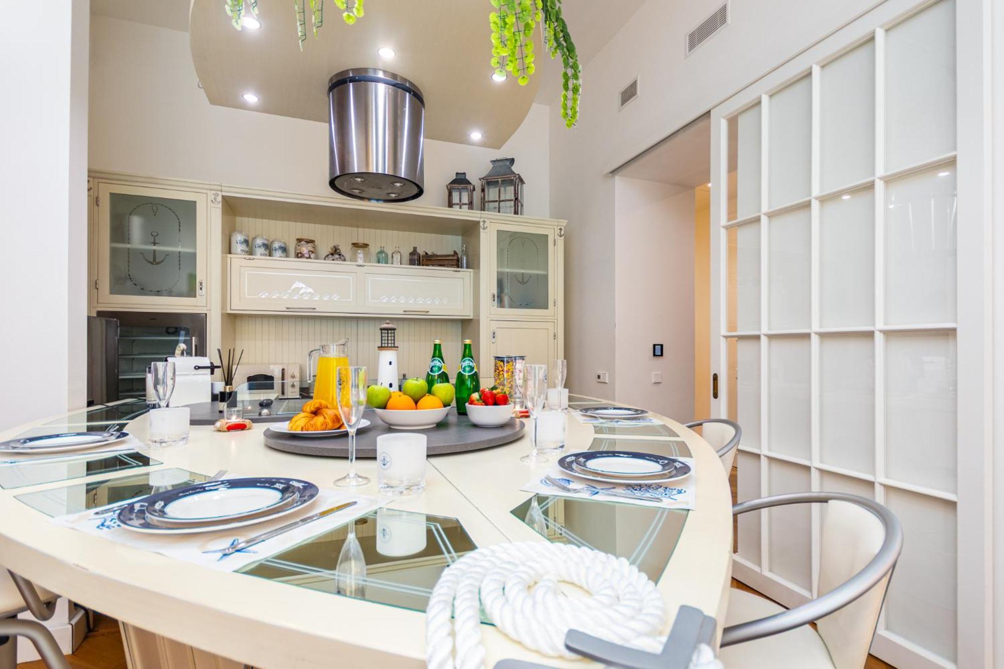 Luxury Yacht-style Old Town Apartment Prague