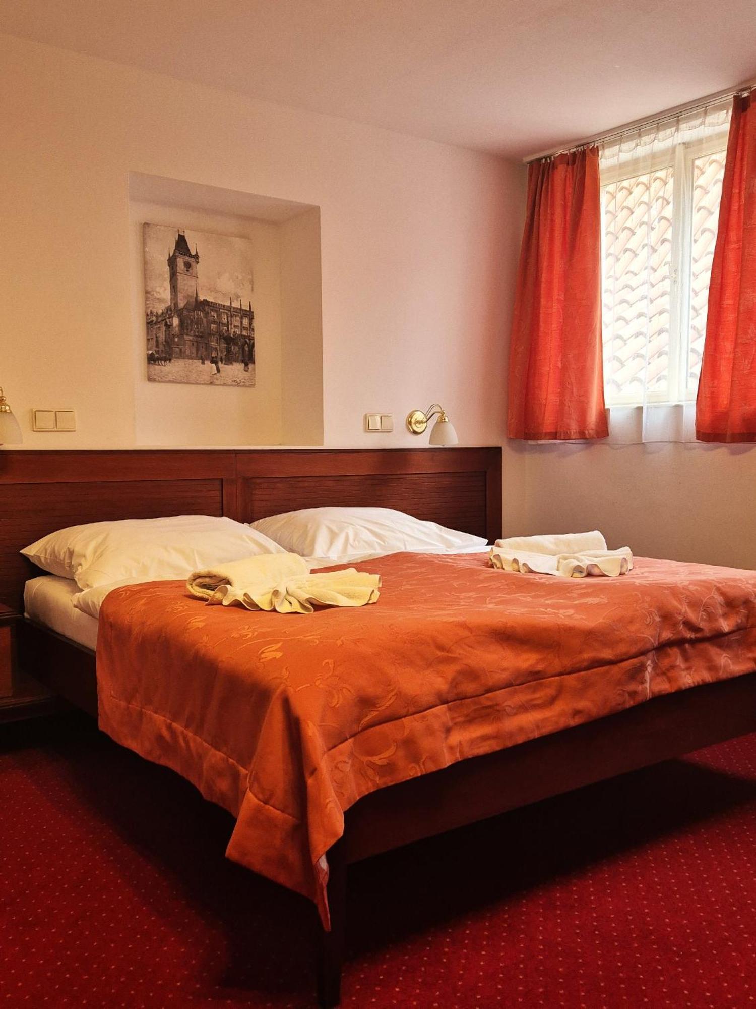 Lippert Hotel 4*