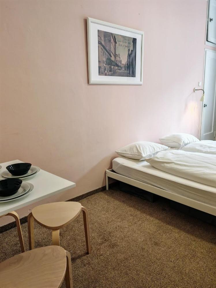 Apartment In Zizkov -301- Prague