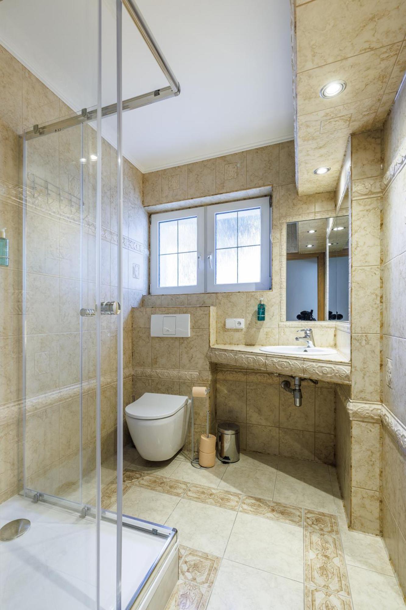 Airport Luxury & Appartement