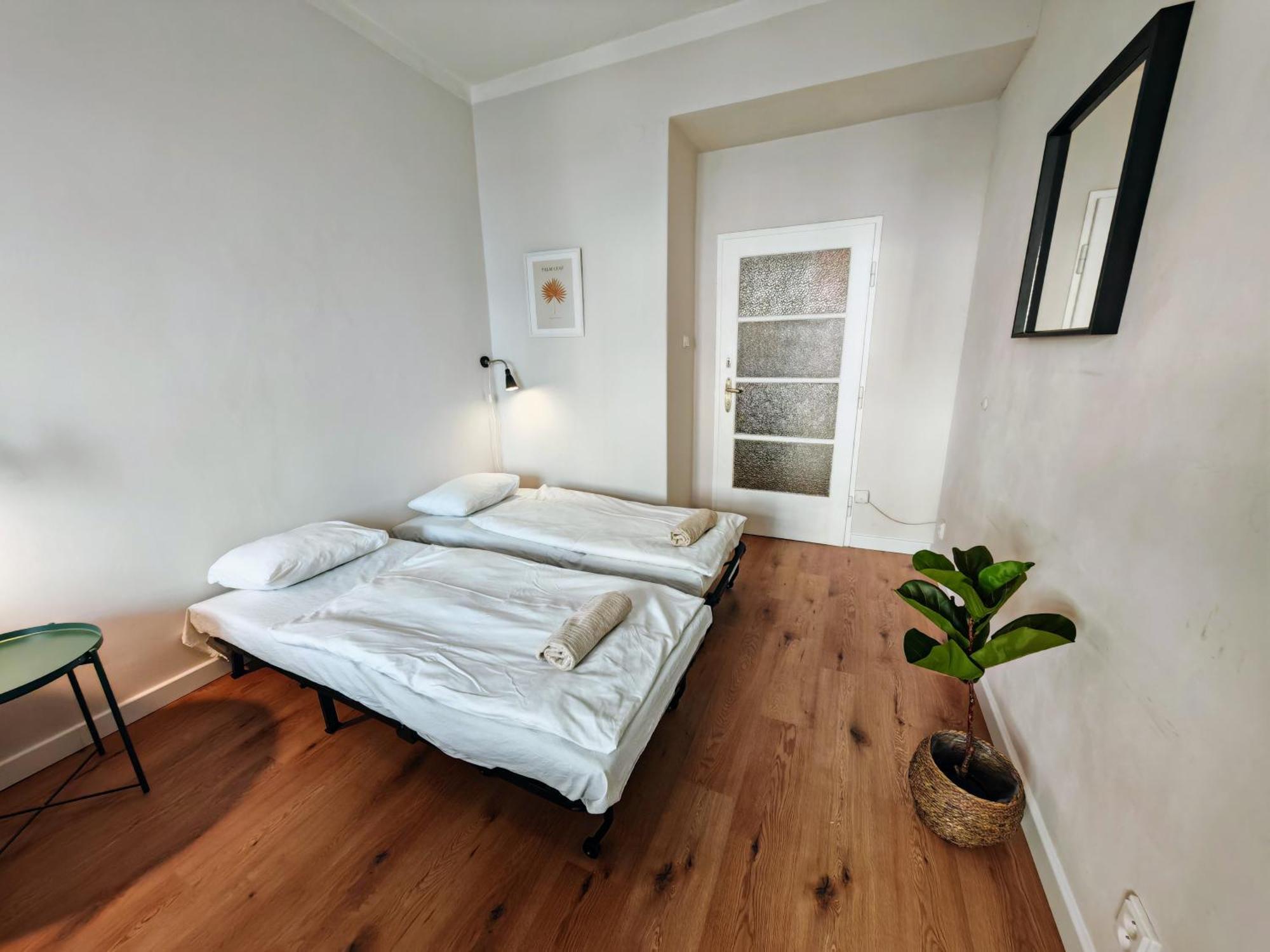 Apartamento Flat In Zizkov -102- *