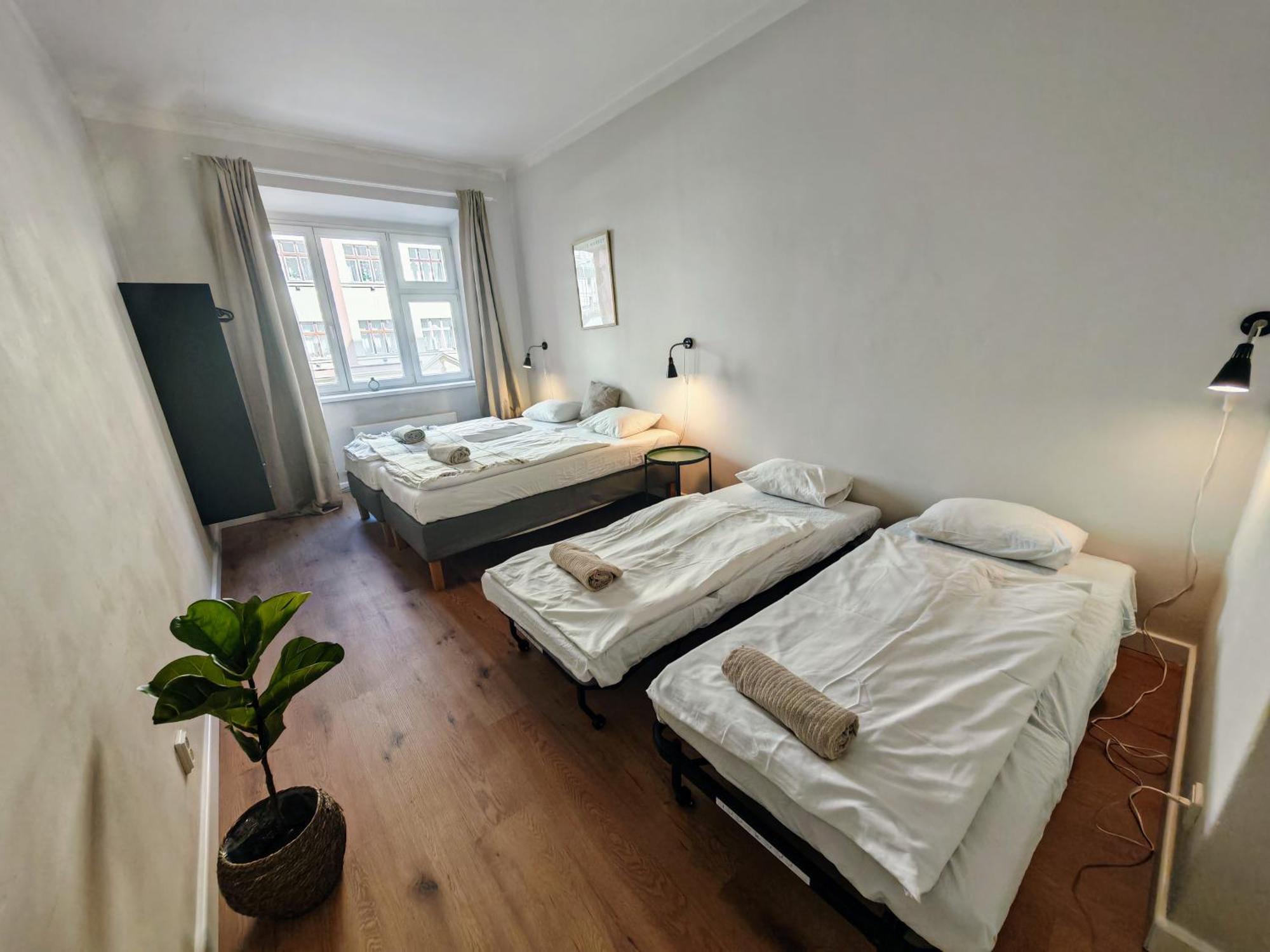 Flat In Zizkov -102- Apartamento
